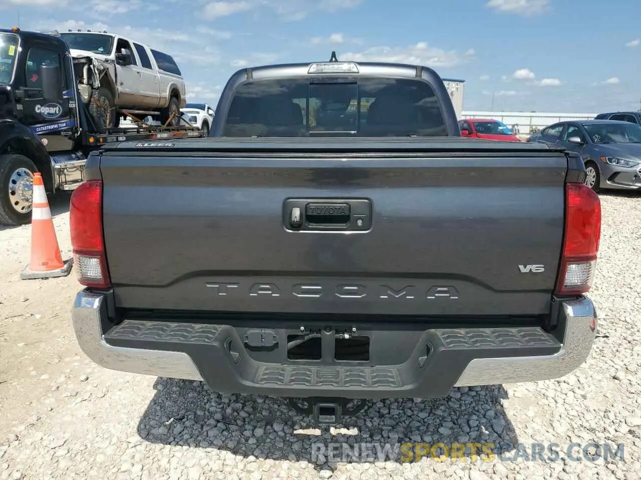 6 fotografías del automóvil dañado 3TMAZ5CN5MM143530 TOYOTA TACOMA 2021