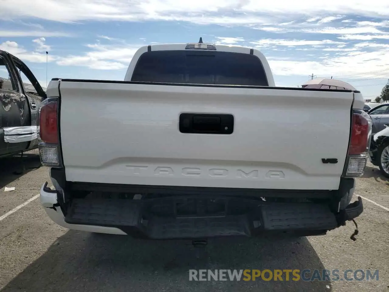 6 fotografías del automóvil dañado 3TMAZ5CN5MM146525 TOYOTA TACOMA 2021