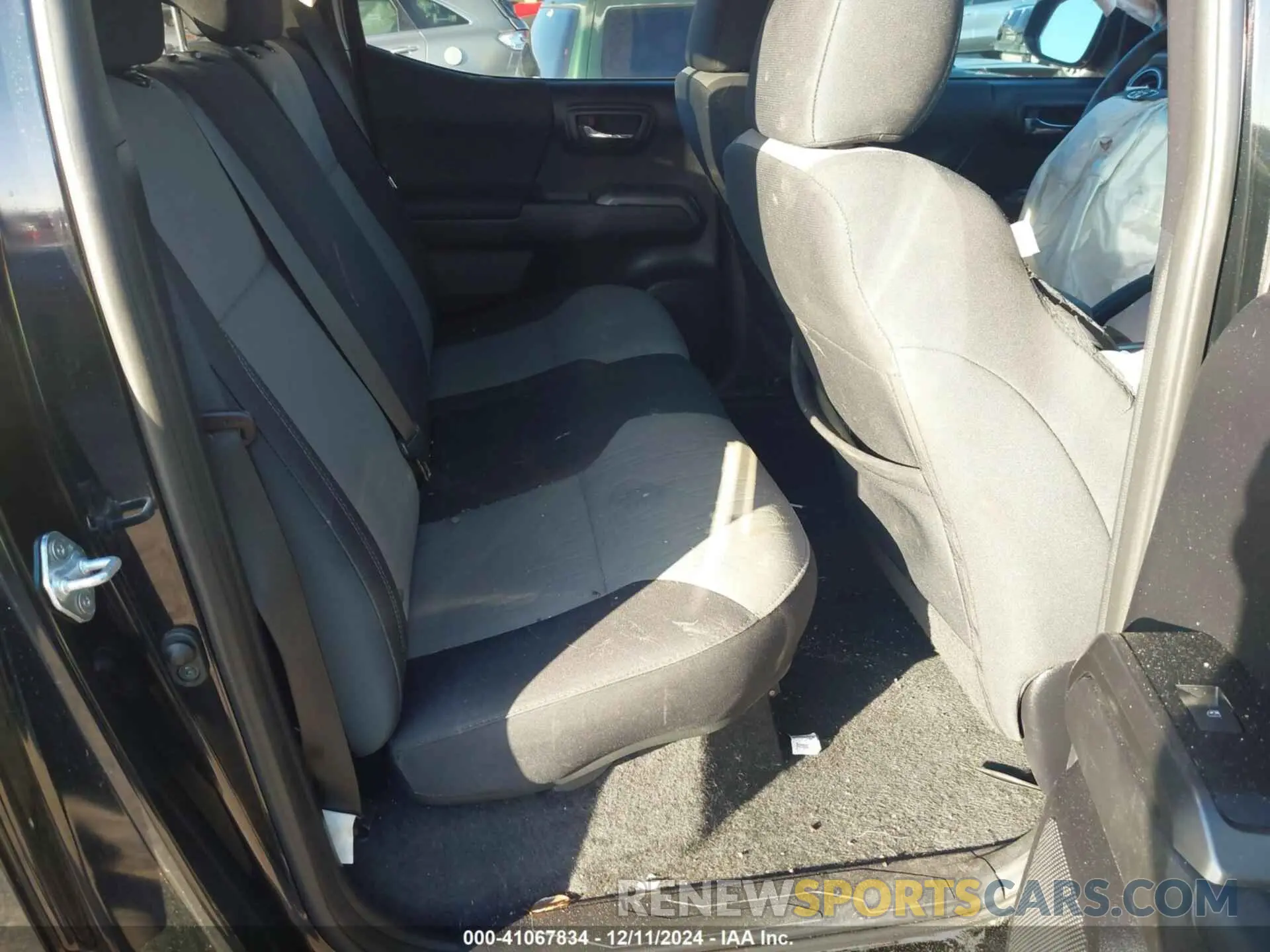 8 fotografías del automóvil dañado 3TMAZ5CN5MM148579 TOYOTA TACOMA 2021