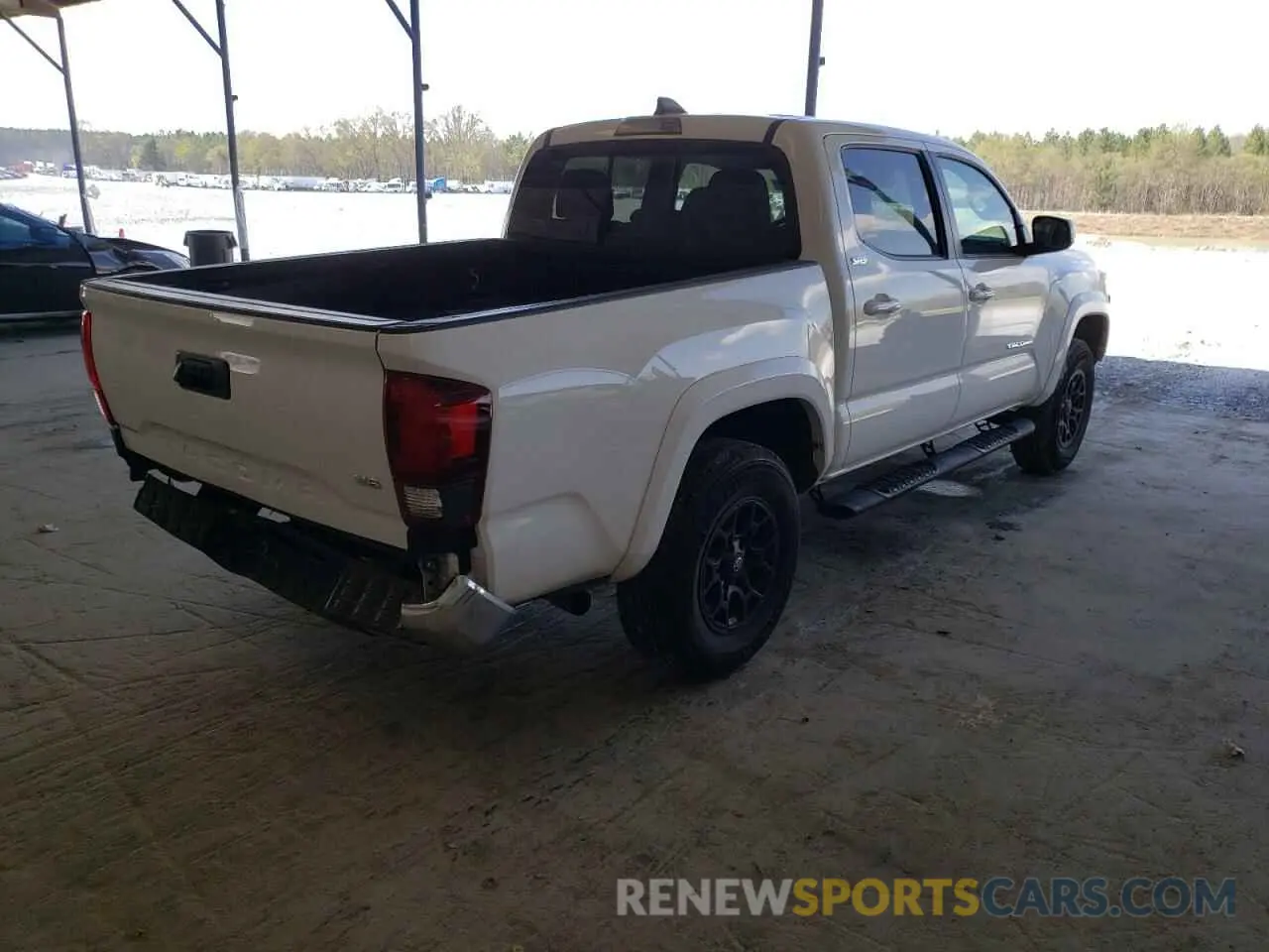 4 fotografías del automóvil dañado 3TMAZ5CN5MM156505 TOYOTA TACOMA 2021