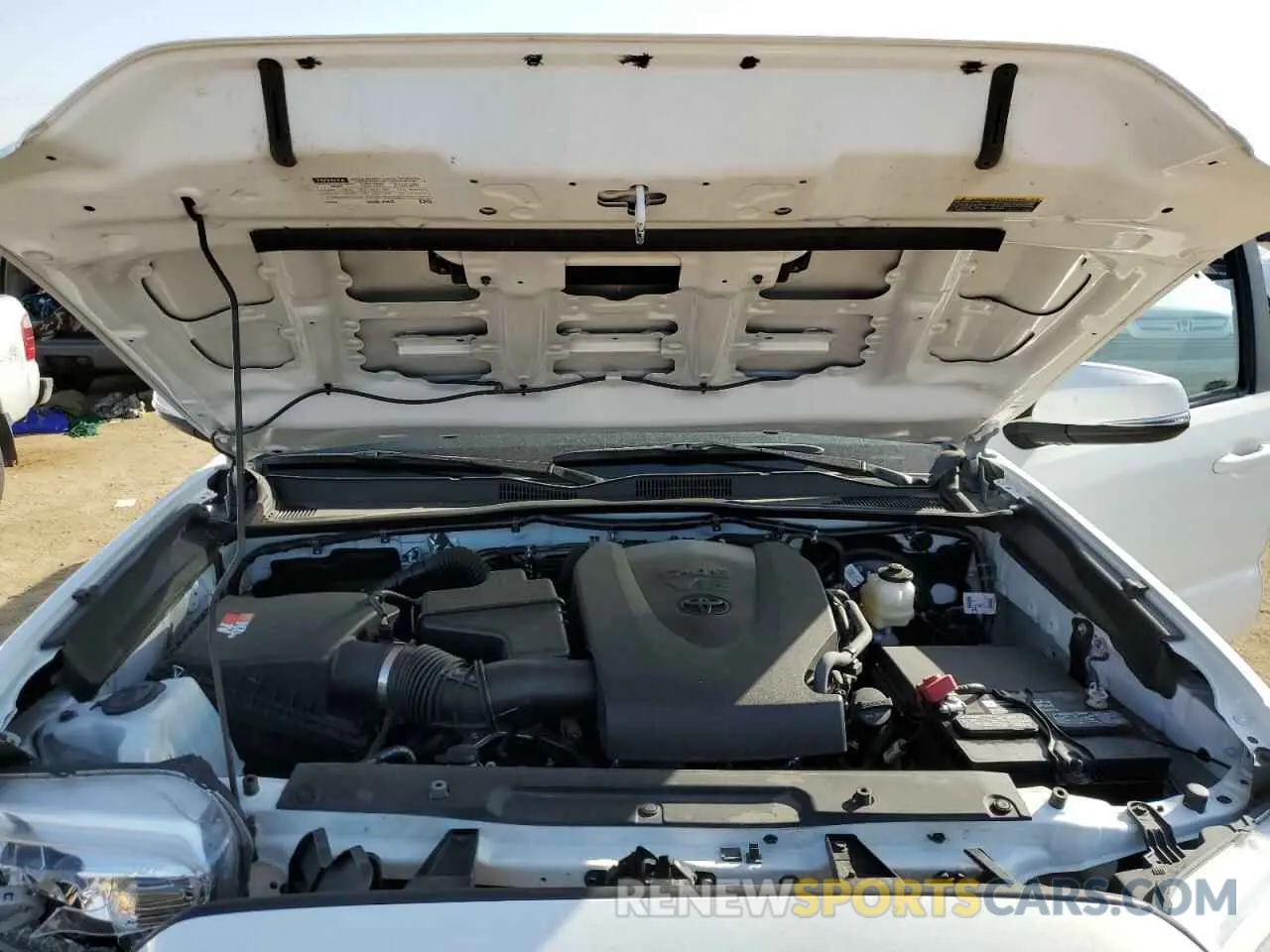 7 fotografías del automóvil dañado 3TMAZ5CN6MM140880 TOYOTA TACOMA 2021