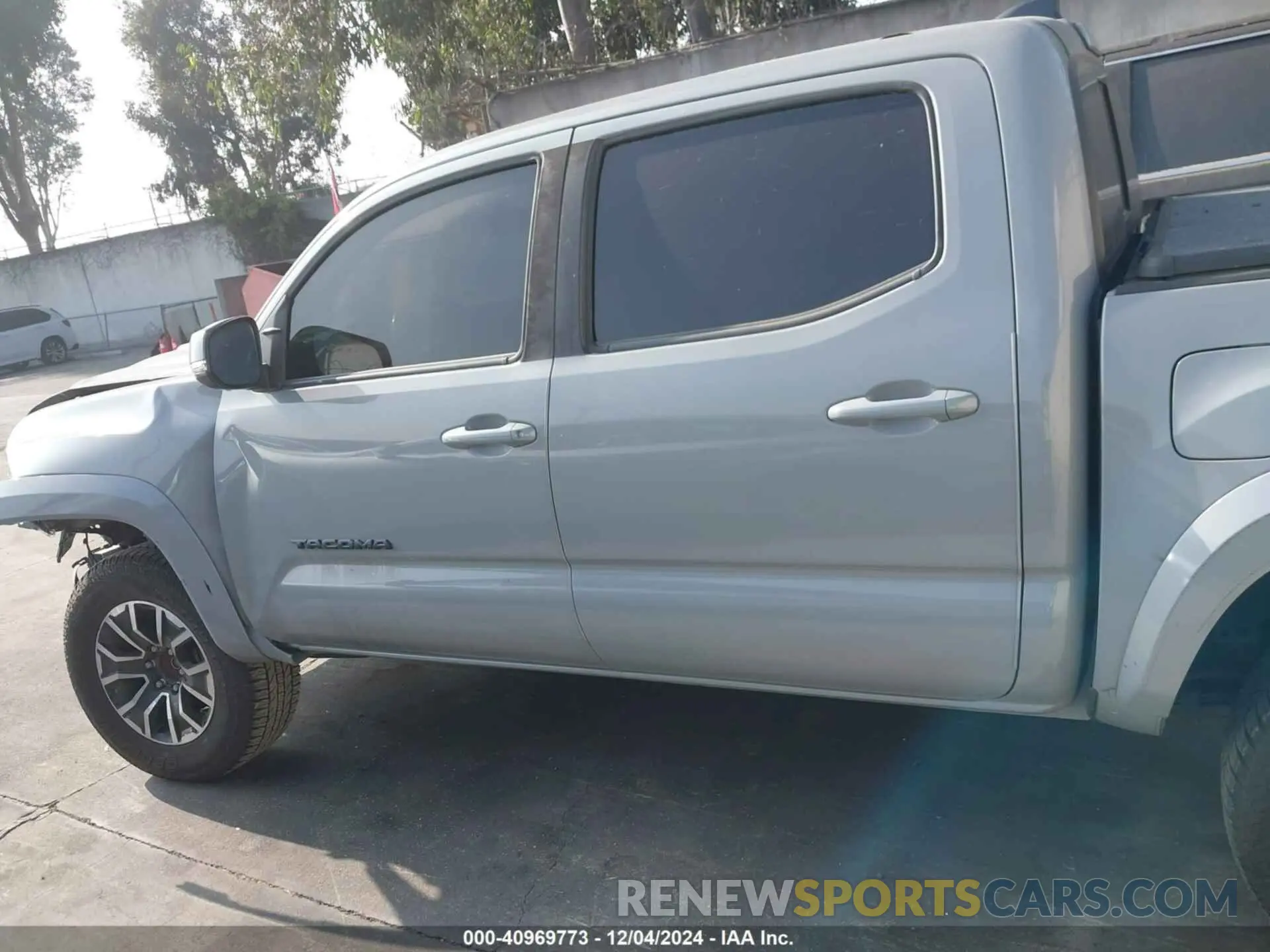 15 fotografías del automóvil dañado 3TMAZ5CN6MM146937 TOYOTA TACOMA 2021