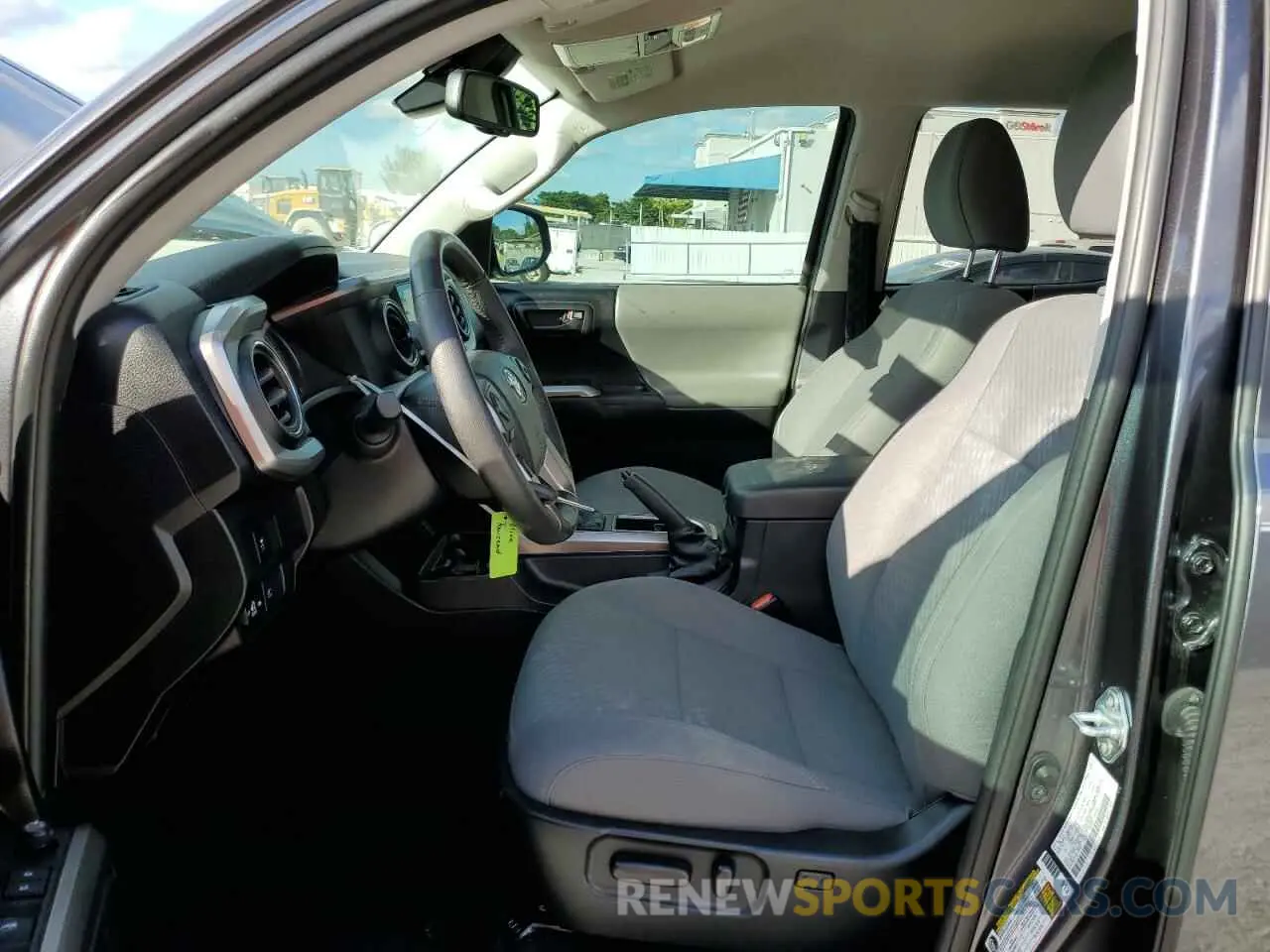 7 fotografías del automóvil dañado 3TMAZ5CN7MM159969 TOYOTA TACOMA 2021