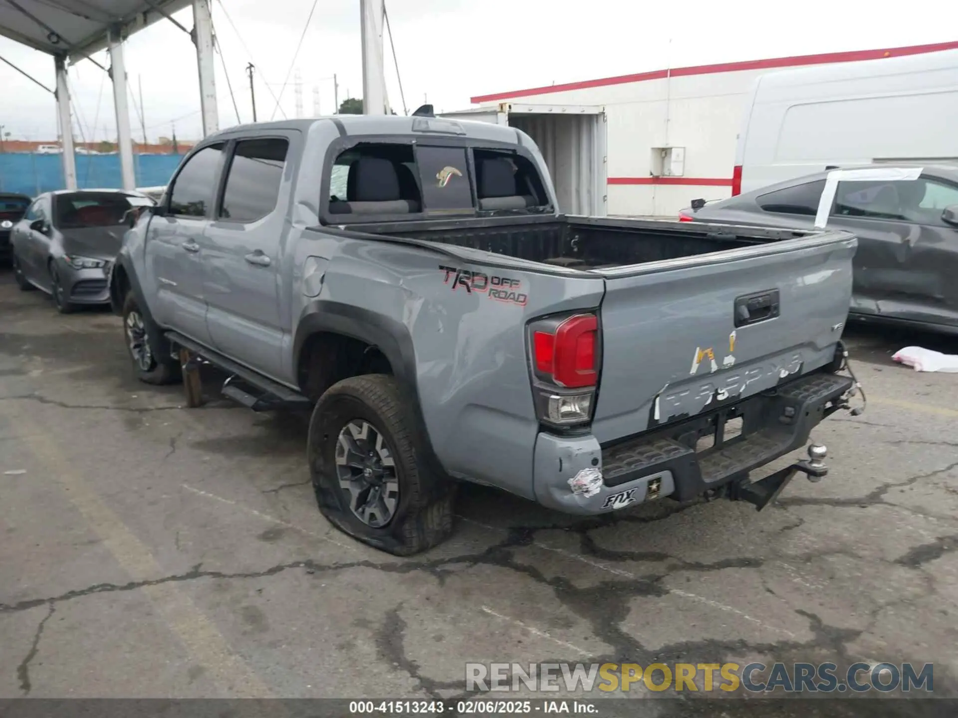 3 fotografías del automóvil dañado 3TMAZ5CN8MM140976 TOYOTA TACOMA 2021