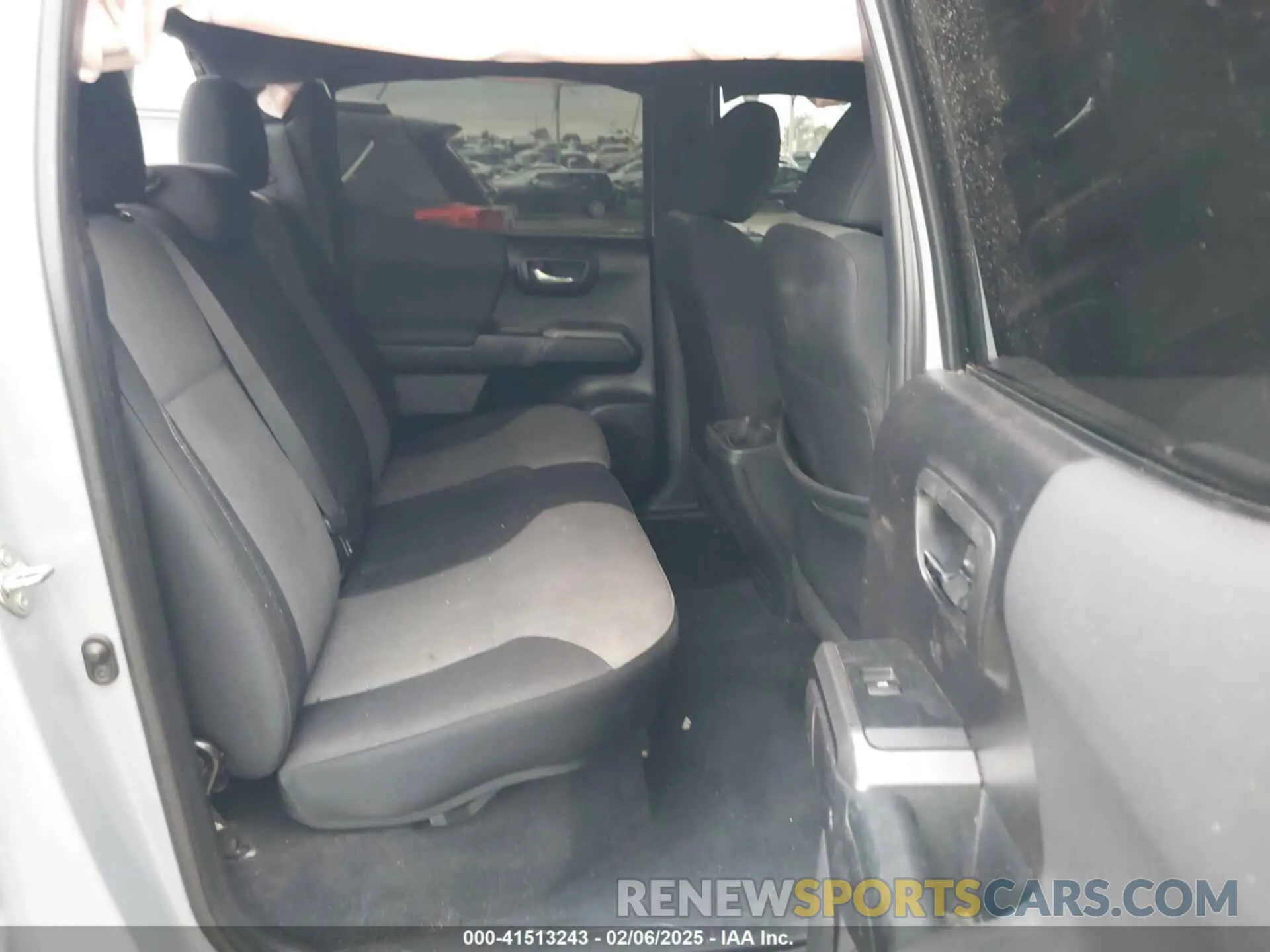8 fotografías del automóvil dañado 3TMAZ5CN8MM140976 TOYOTA TACOMA 2021