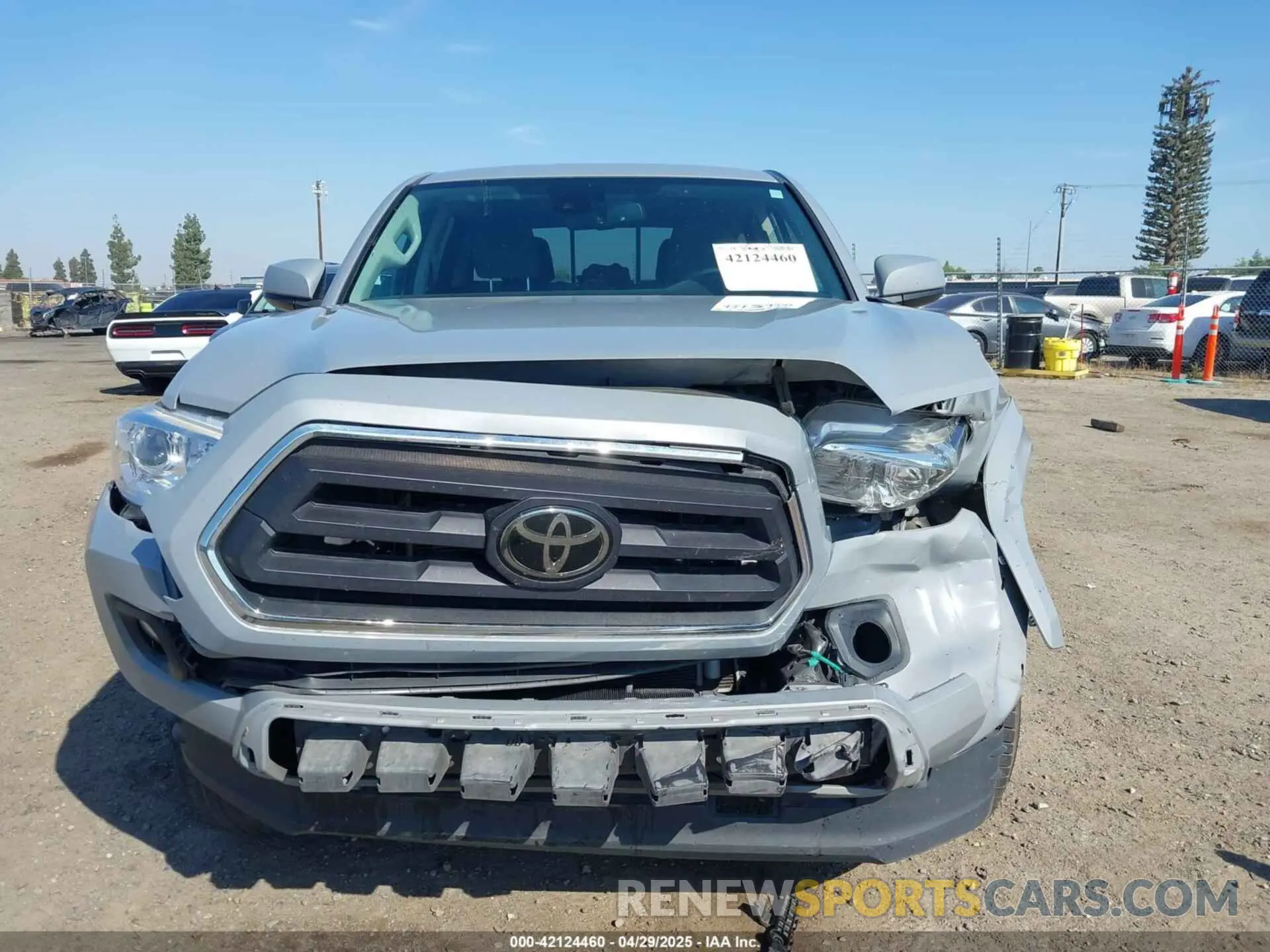 12 fotografías del automóvil dañado 3TMAZ5CN8MM143036 TOYOTA TACOMA 2021