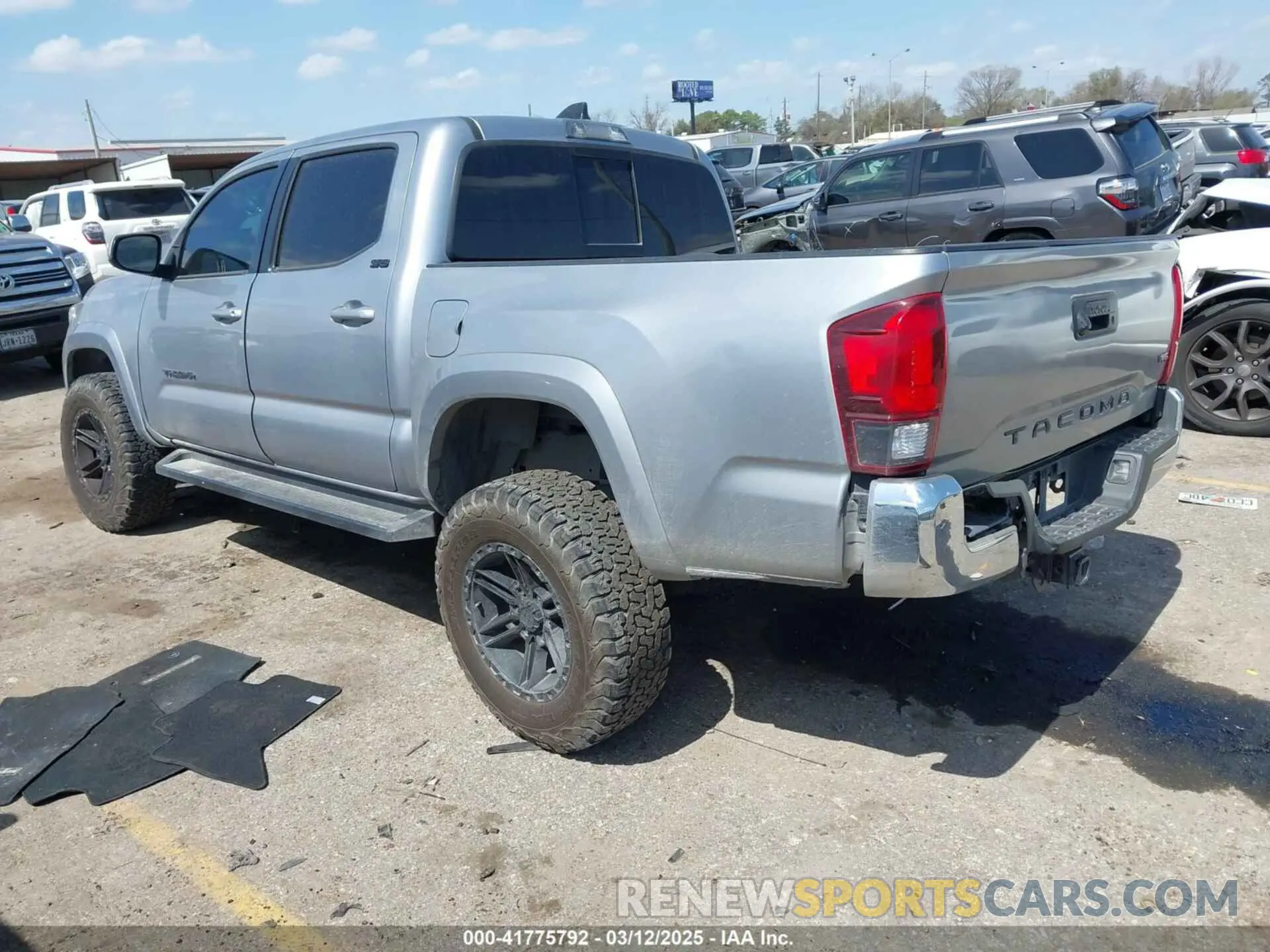 3 fotografías del automóvil dañado 3TMAZ5CN8MM150620 TOYOTA TACOMA 2021
