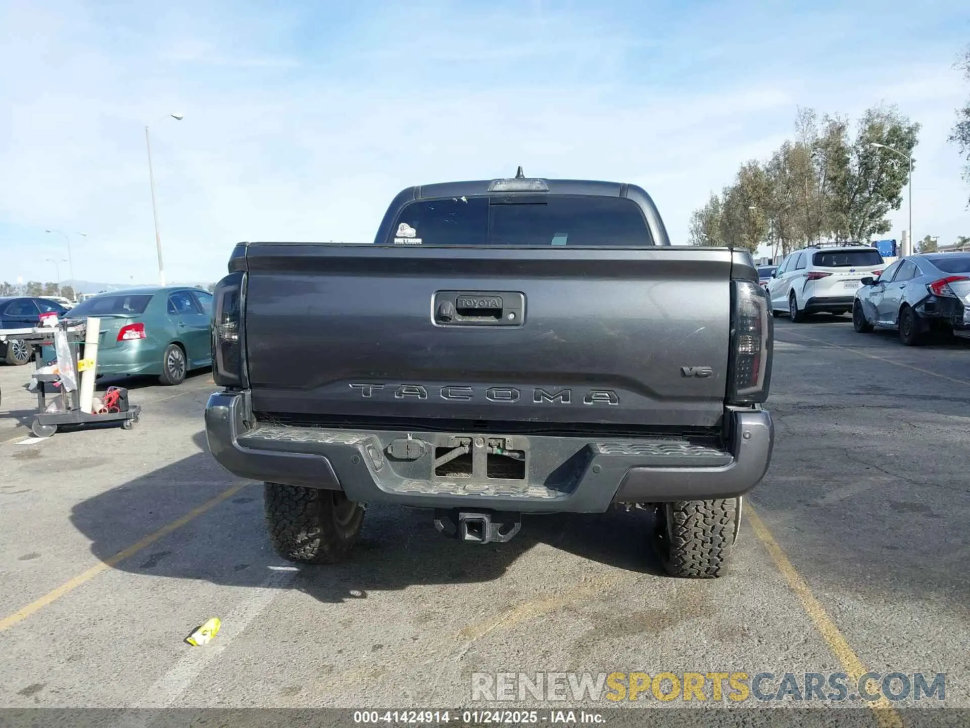 17 fotografías del automóvil dañado 3TMAZ5CN8MM152559 TOYOTA TACOMA 2021