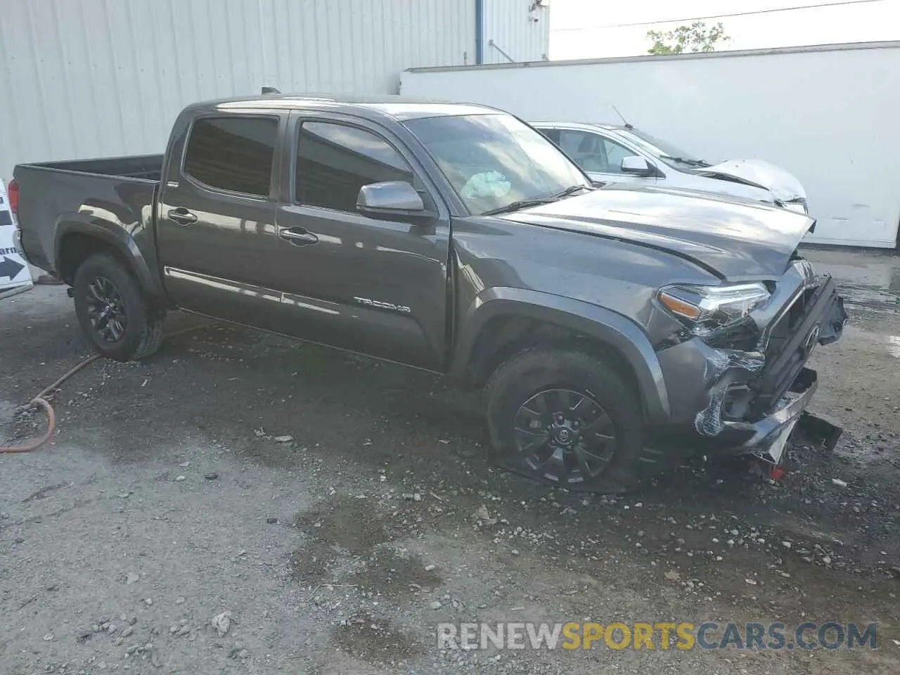 4 fotografías del automóvil dañado 3TMAZ5CNXMM156385 TOYOTA TACOMA 2021