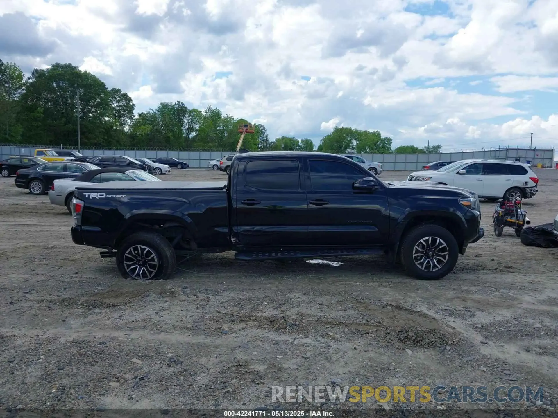 13 fotografías del automóvil dañado 3TMBZ5DN1MM031813 TOYOTA TACOMA 2021
