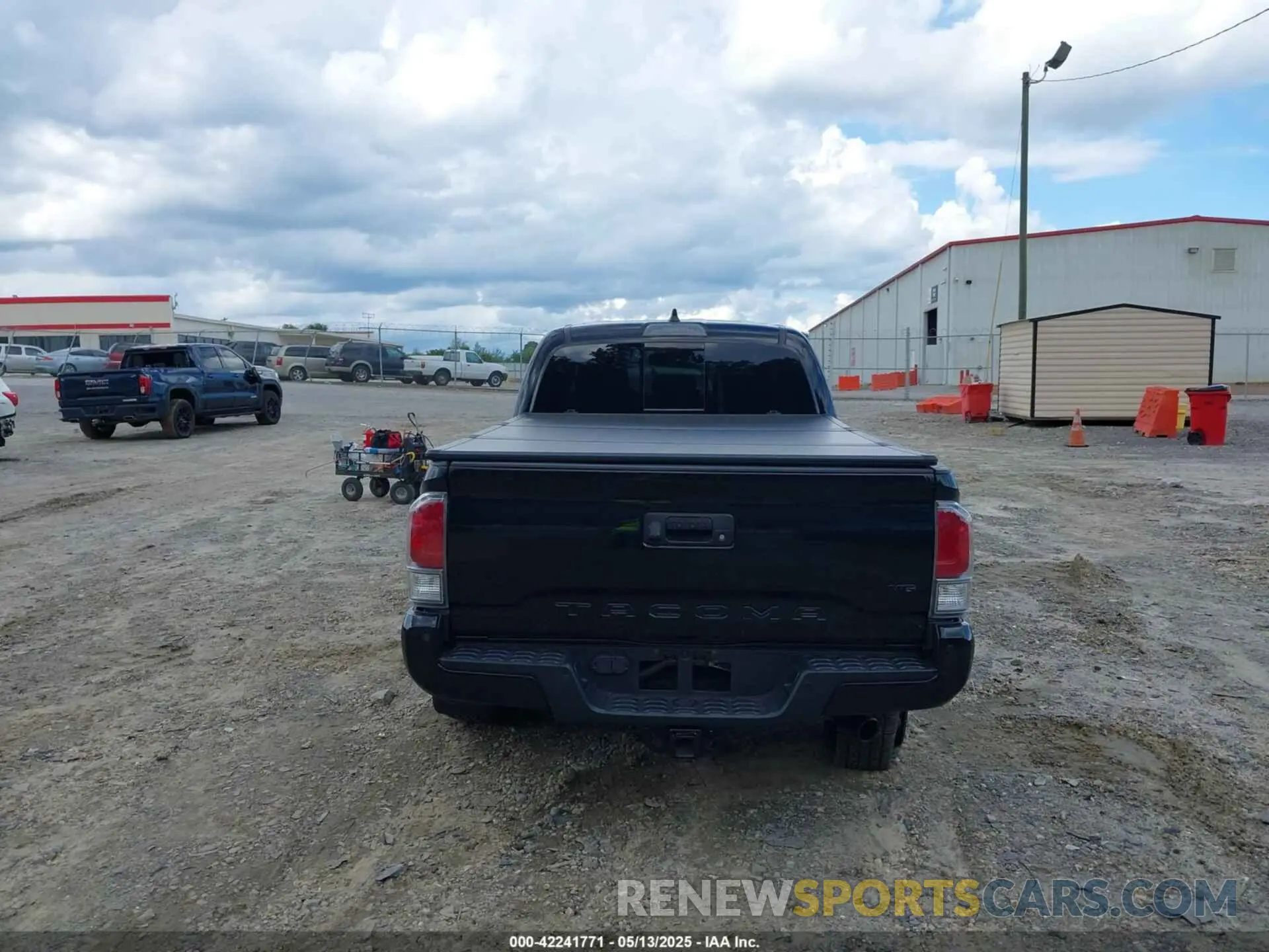 16 fotografías del automóvil dañado 3TMBZ5DN1MM031813 TOYOTA TACOMA 2021