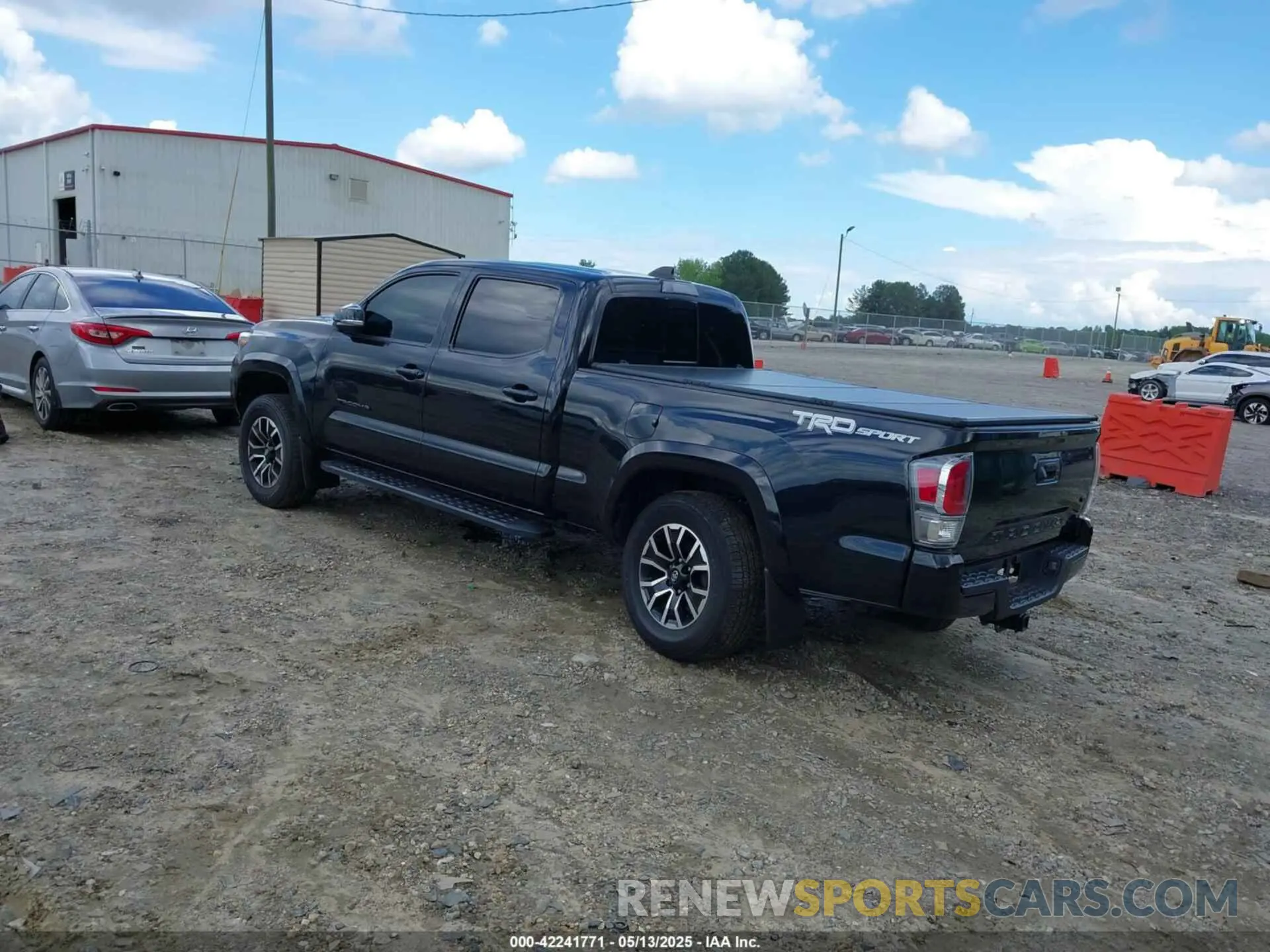 3 fotografías del automóvil dañado 3TMBZ5DN1MM031813 TOYOTA TACOMA 2021