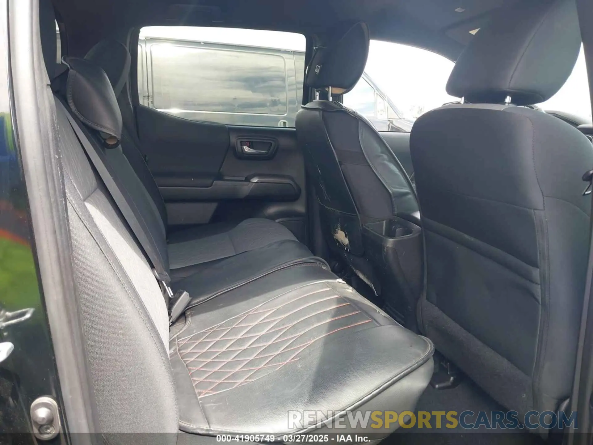 8 fotografías del automóvil dañado 3TMBZ5DN3MM031912 TOYOTA TACOMA 2021