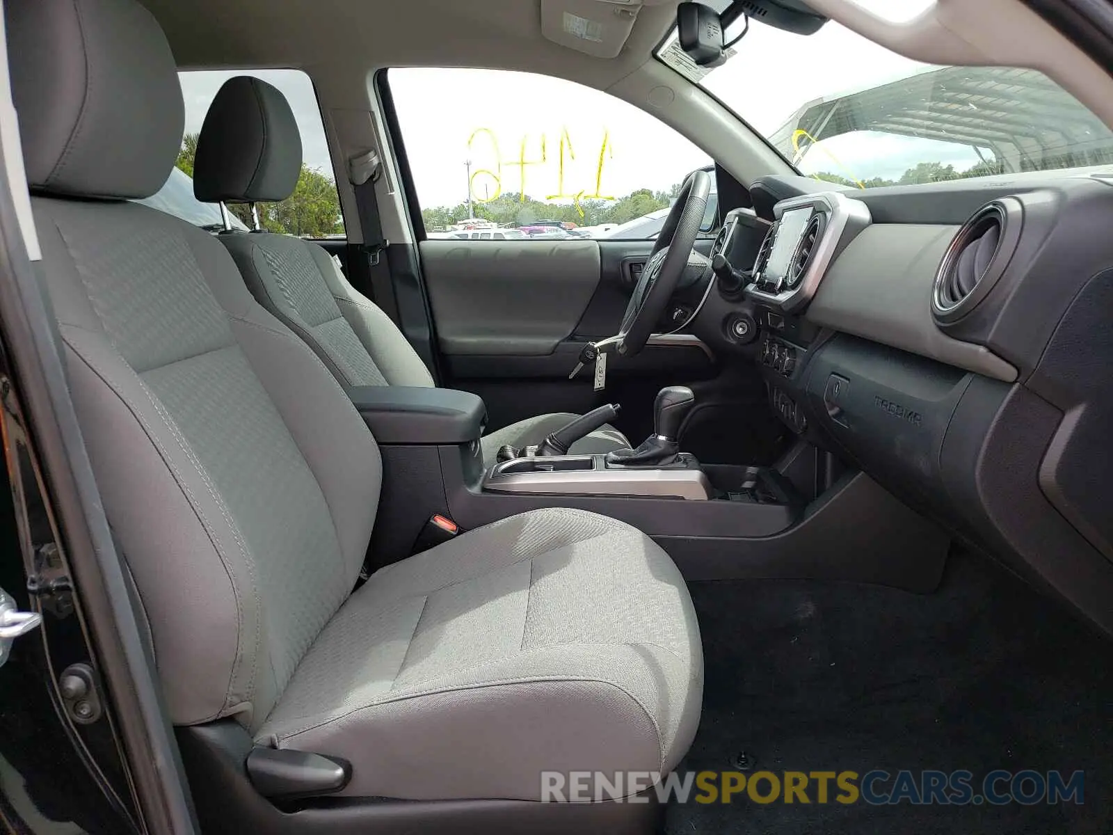 5 fotografías del automóvil dañado 3TMBZ5DN4MM031451 TOYOTA TACOMA 2021