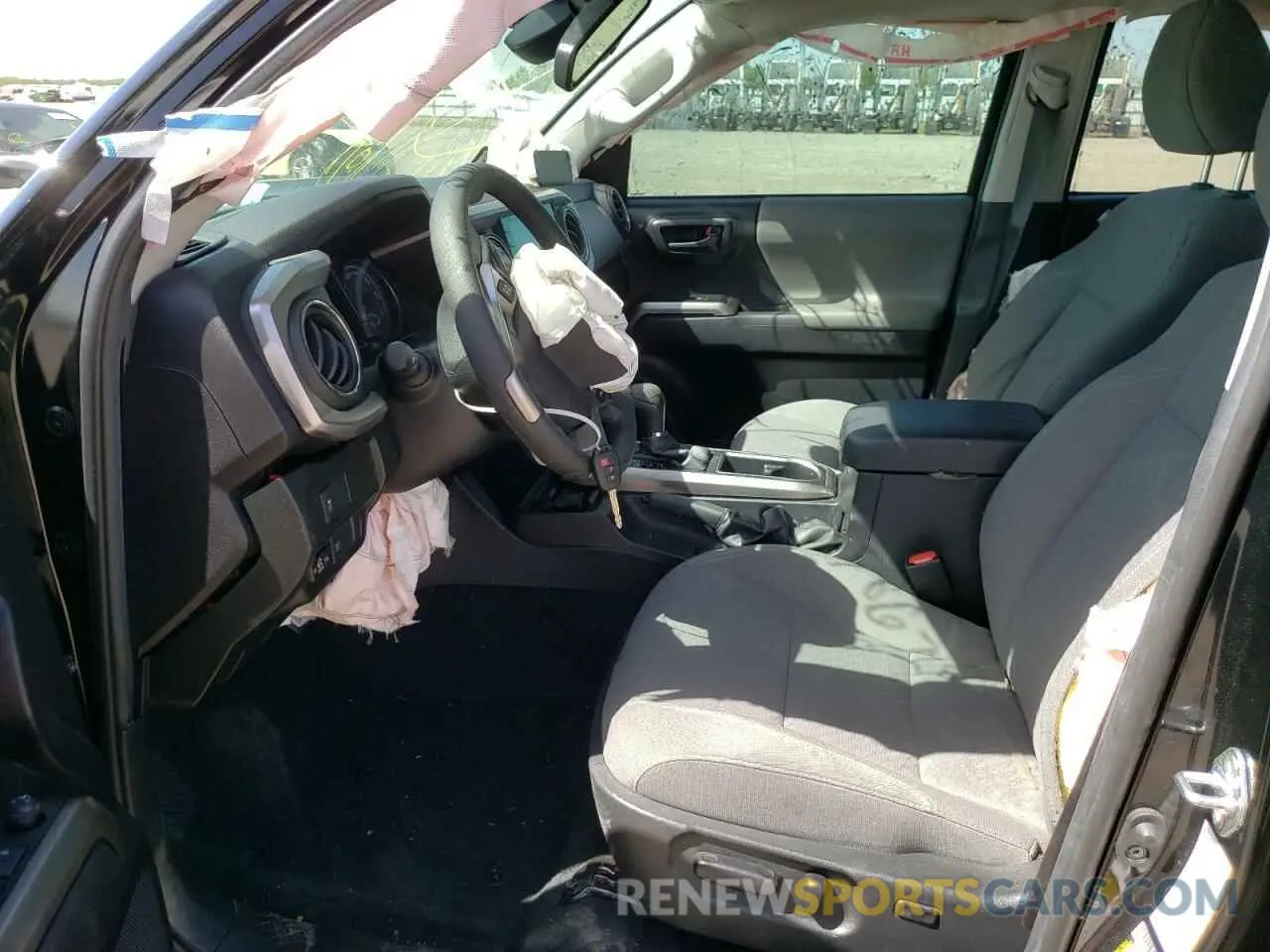 9 fotografías del automóvil dañado 3TMBZ5DN8MM031209 TOYOTA TACOMA 2021