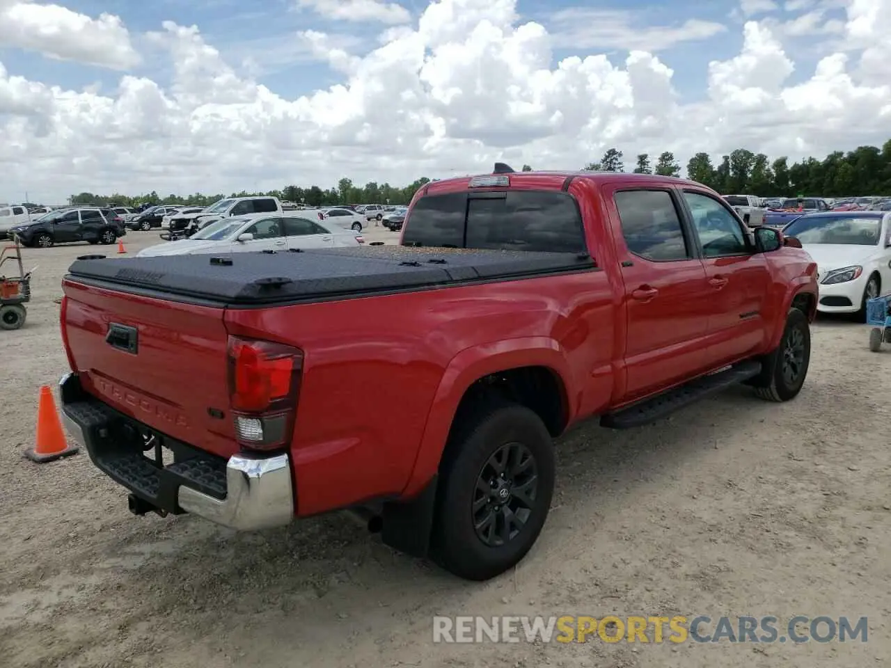 4 fotografías del automóvil dañado 3TMBZ5DNXMM031177 TOYOTA TACOMA 2021