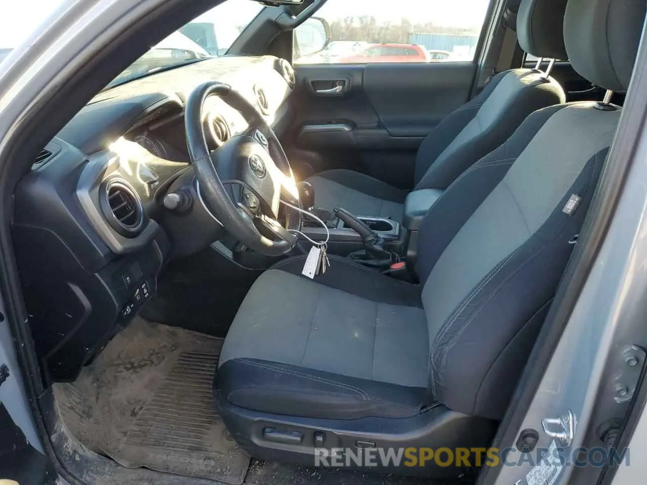 7 fotografías del automóvil dañado 3TMCZ5AN0MM387047 TOYOTA TACOMA 2021