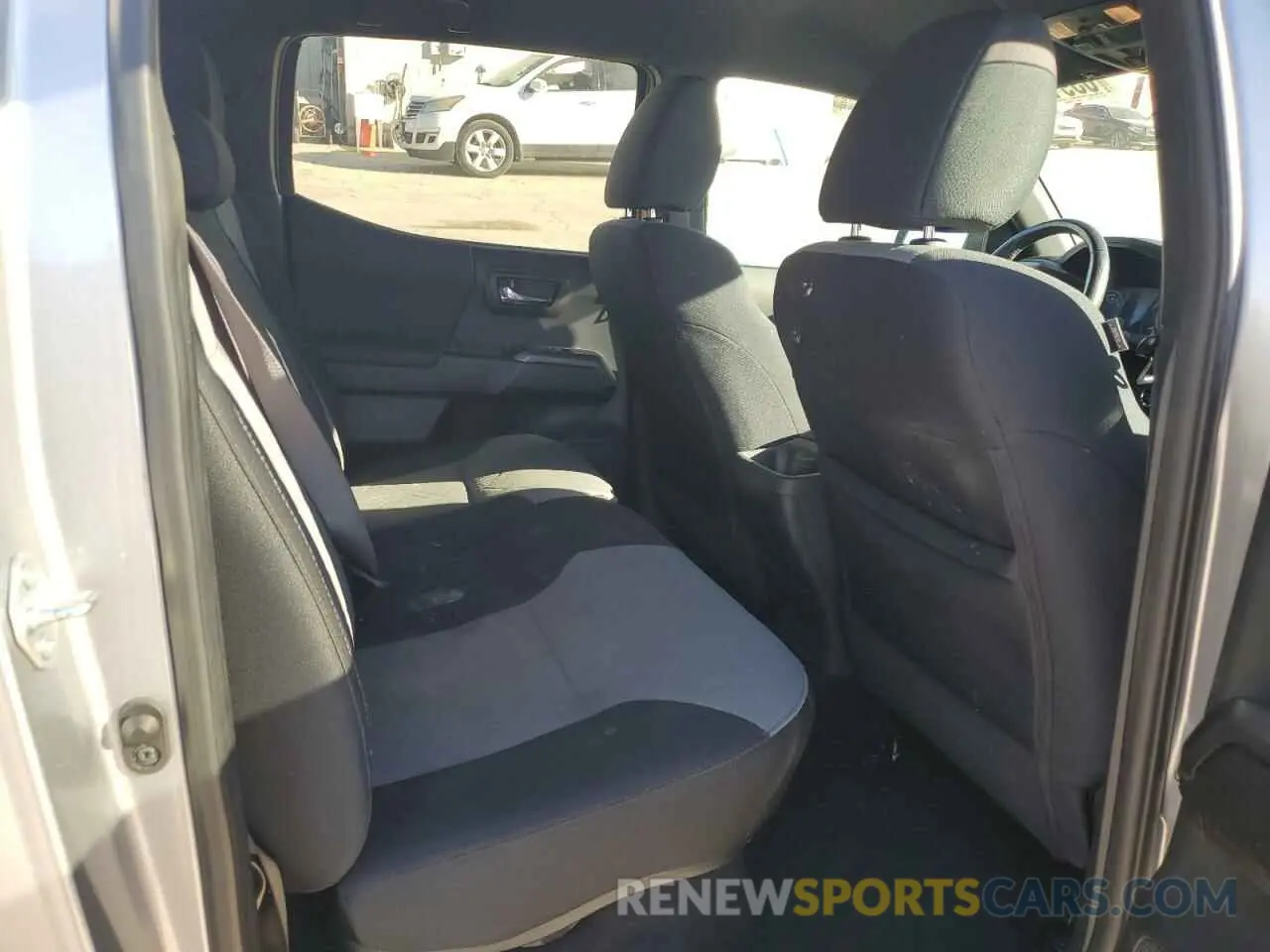 10 fotografías del automóvil dañado 3TMCZ5AN0MM389168 TOYOTA TACOMA 2021
