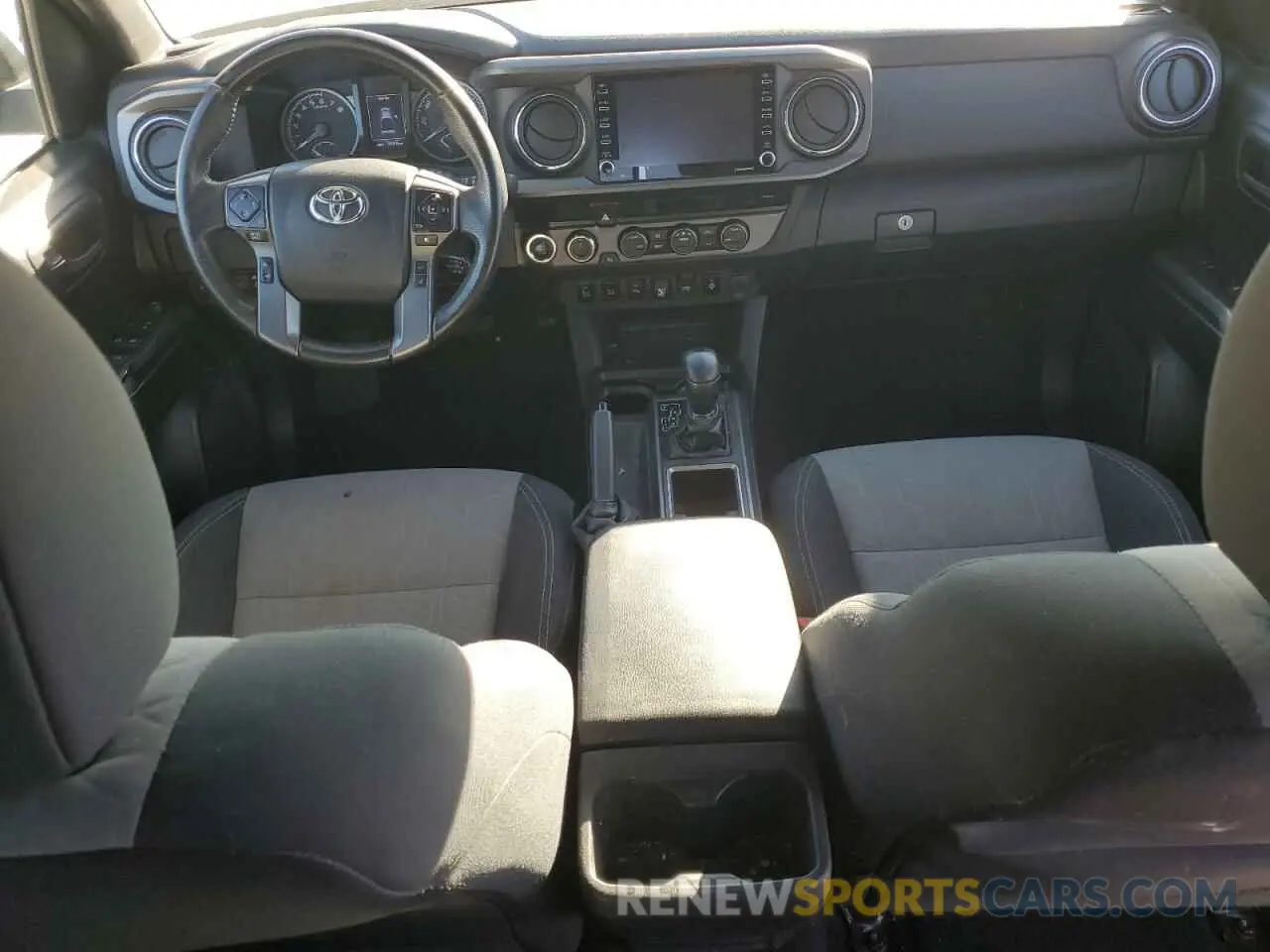8 fotografías del automóvil dañado 3TMCZ5AN0MM389168 TOYOTA TACOMA 2021