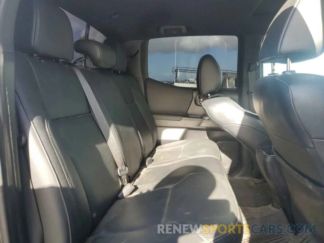 10 fotografías del automóvil dañado 3TMCZ5AN0MM427563 TOYOTA TACOMA 2021
