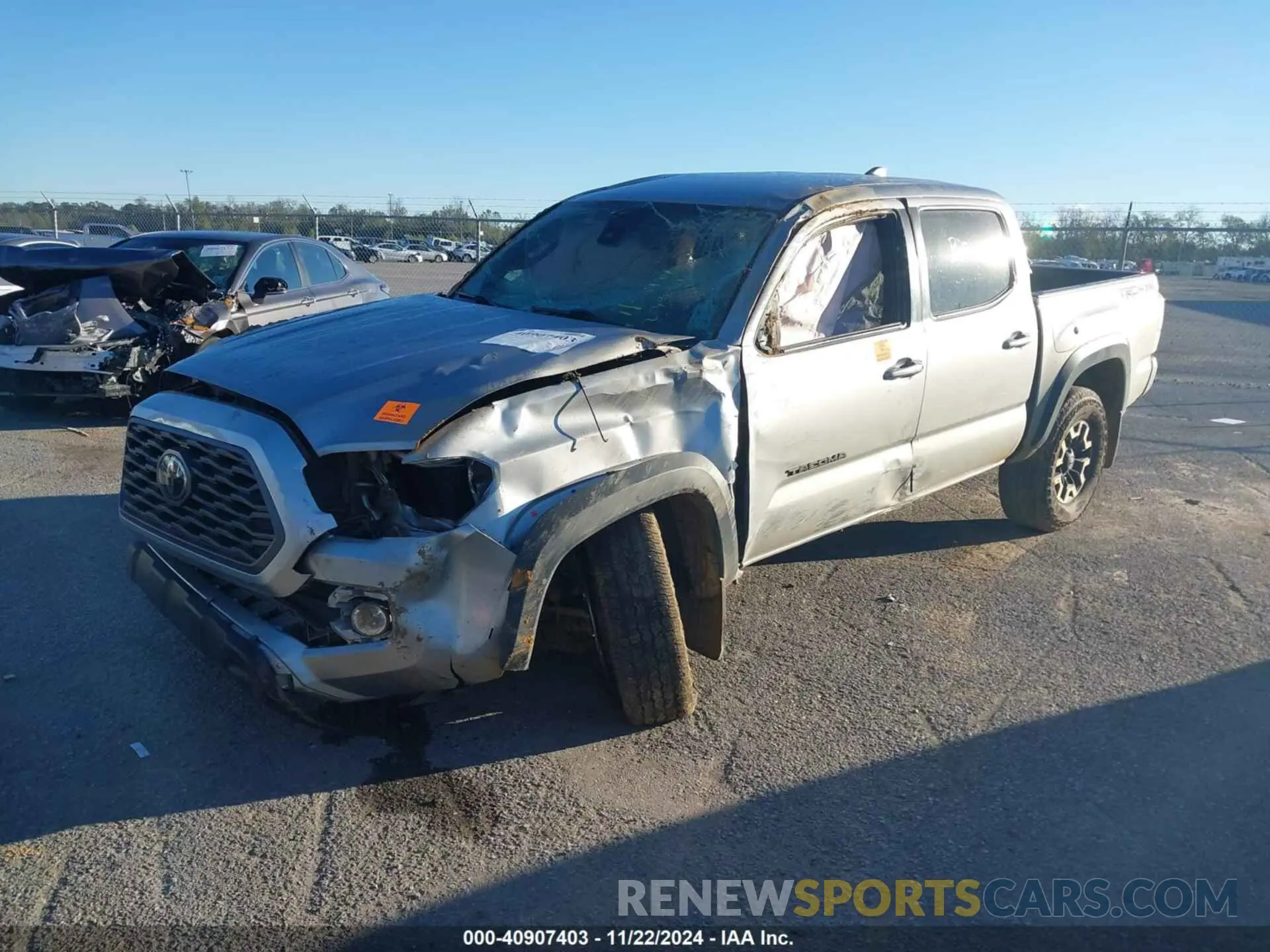 2 fotografías del automóvil dañado 3TMCZ5AN0MM436828 TOYOTA TACOMA 2021