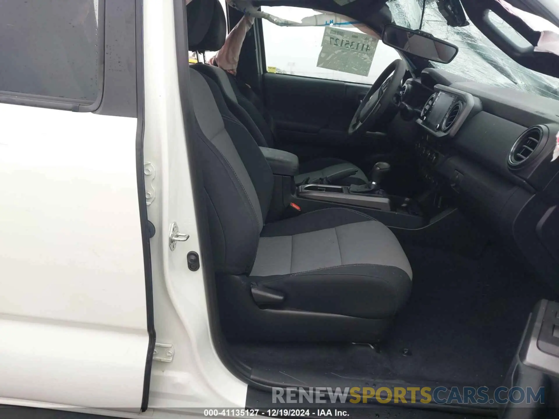 5 fotografías del automóvil dañado 3TMCZ5AN1MM387204 TOYOTA TACOMA 2021