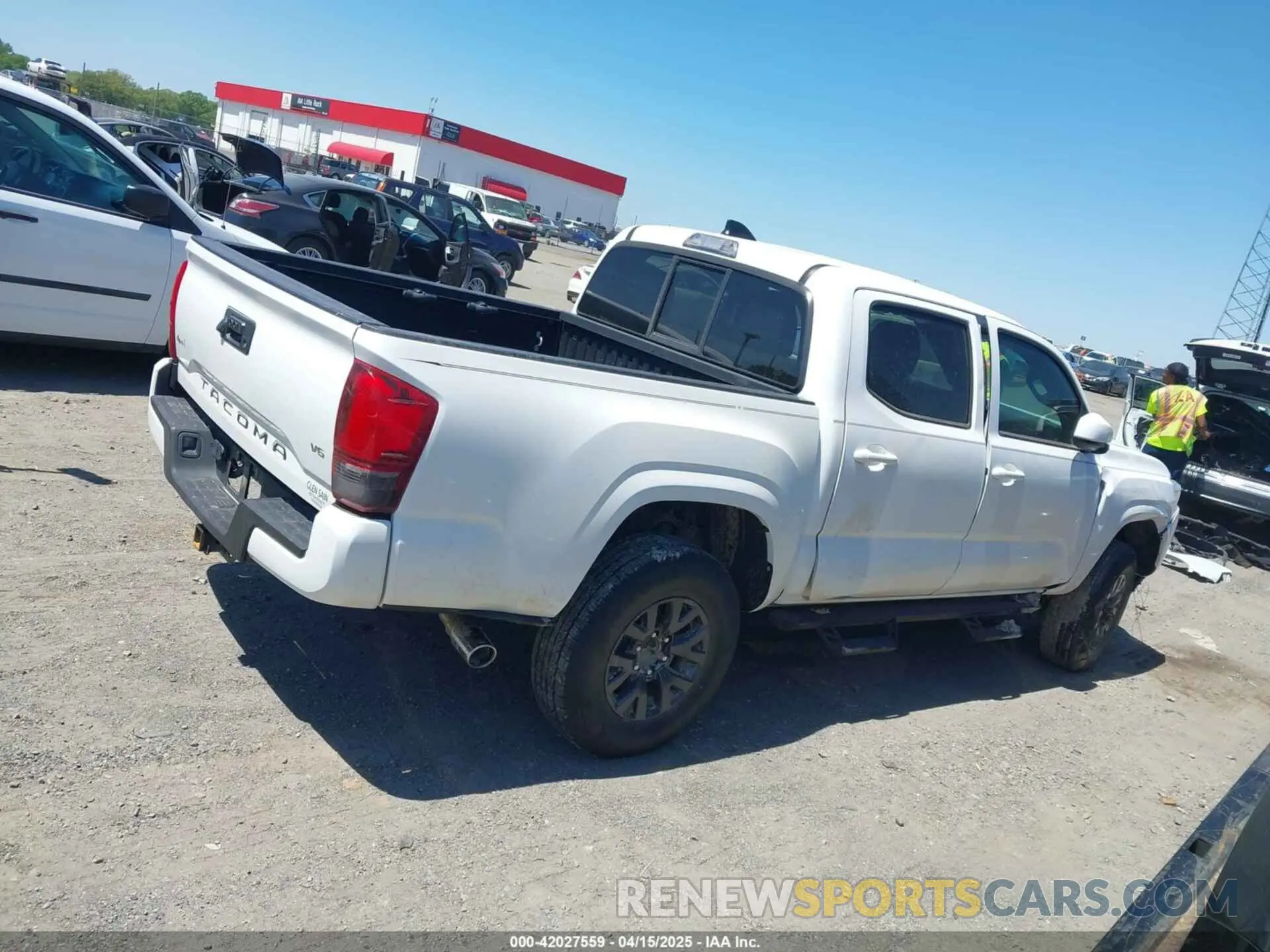 12 fotografías del automóvil dañado 3TMCZ5AN1MM406639 TOYOTA TACOMA 2021