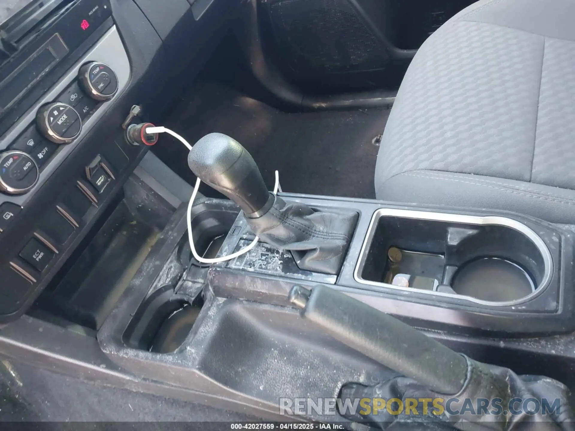 19 fotografías del automóvil dañado 3TMCZ5AN1MM406639 TOYOTA TACOMA 2021