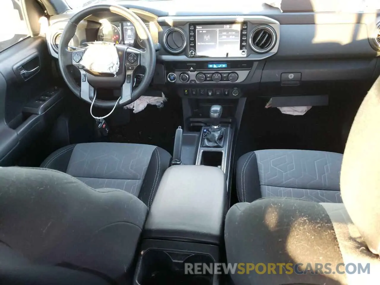 8 fotografías del automóvil dañado 3TMCZ5AN2MM411350 TOYOTA TACOMA 2021