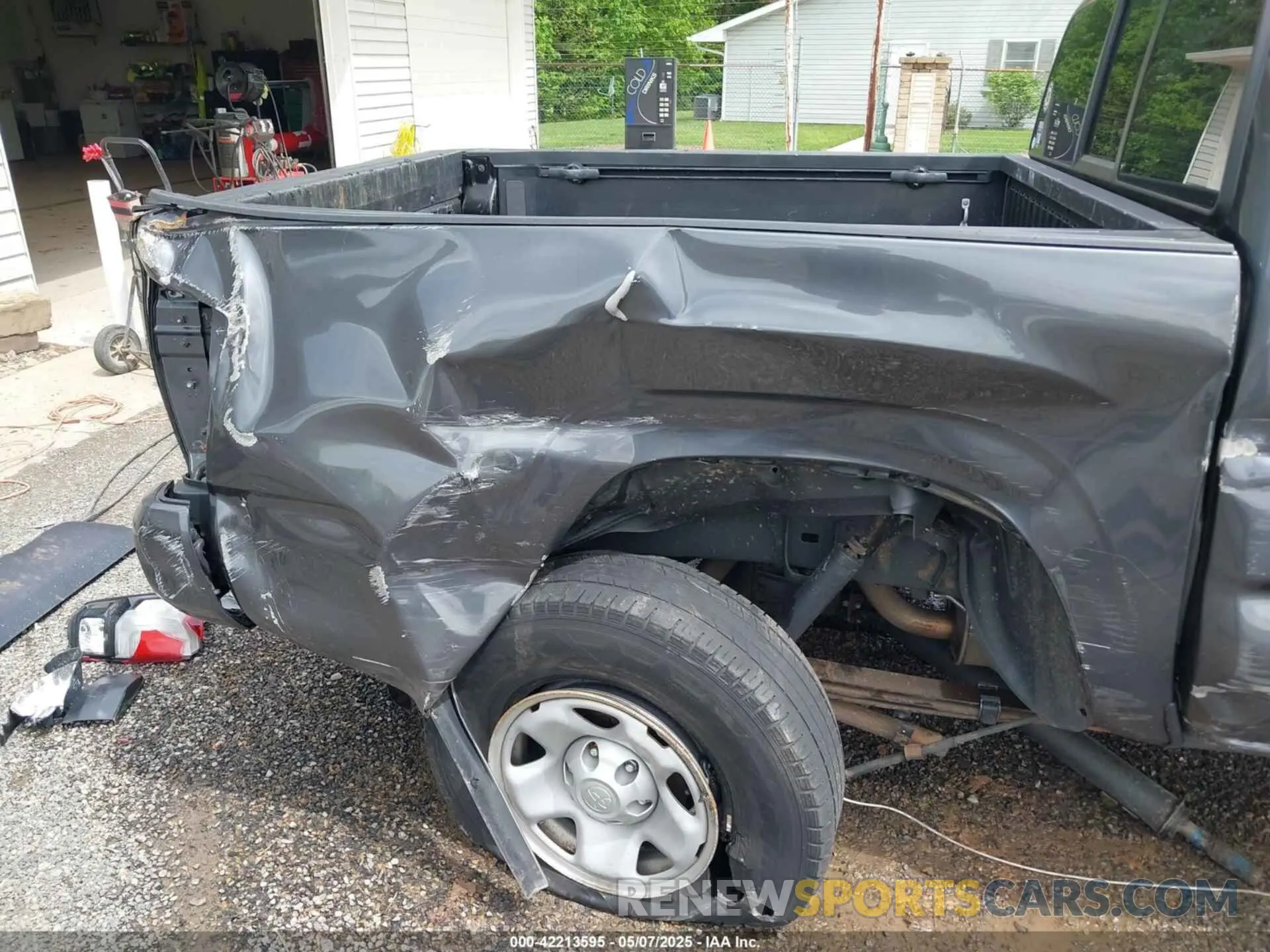 14 fotografías del automóvil dañado 3TMCZ5AN3MM391061 TOYOTA TACOMA 2021