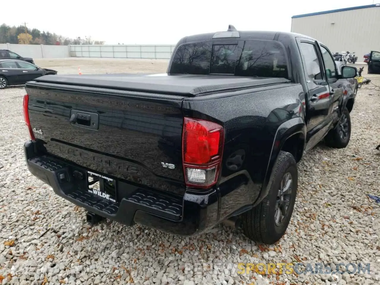 4 fotografías del automóvil dañado 3TMCZ5AN3MM410160 TOYOTA TACOMA 2021
