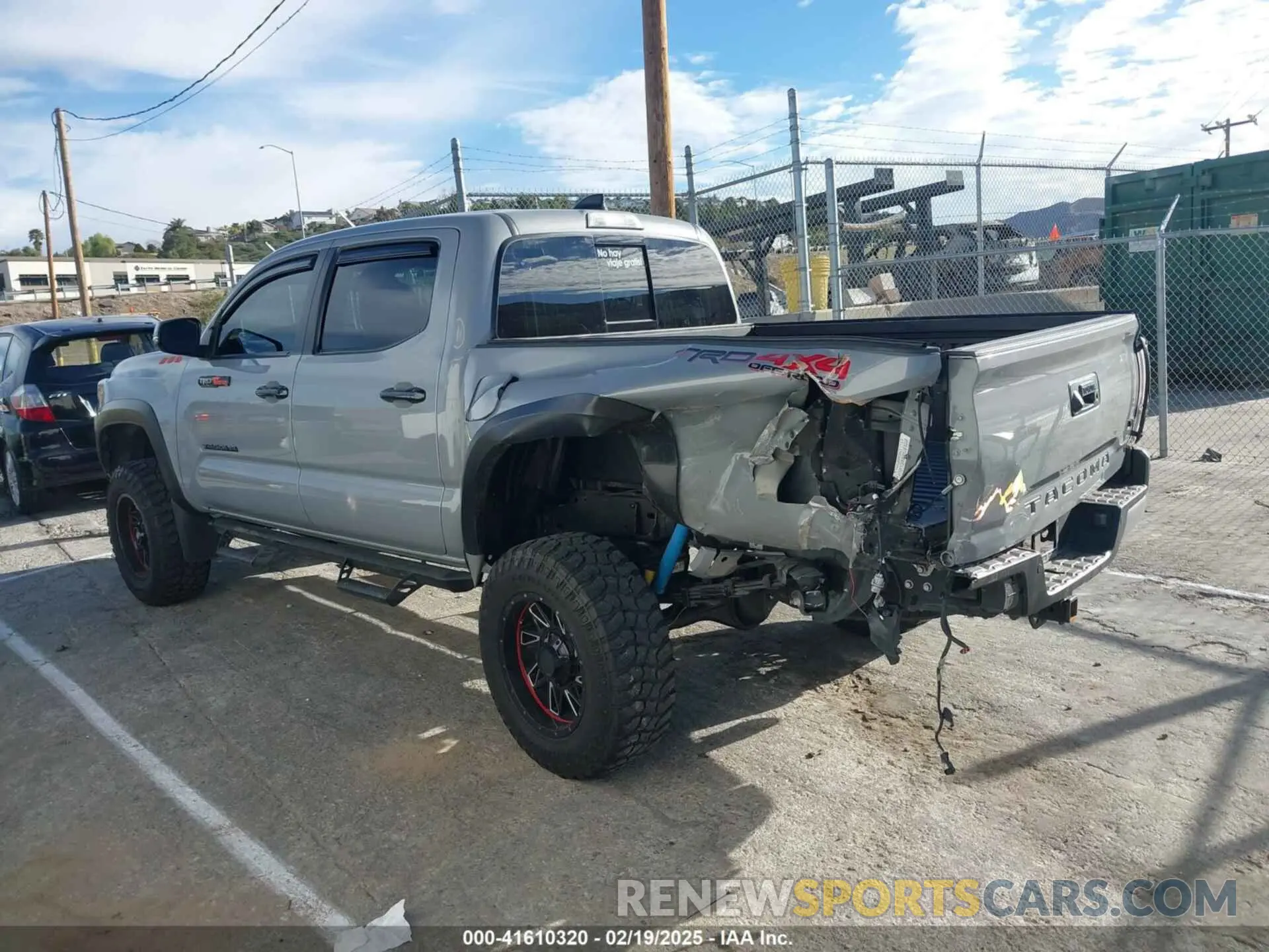 3 fotografías del automóvil dañado 3TMCZ5AN3MM425497 TOYOTA TACOMA 2021