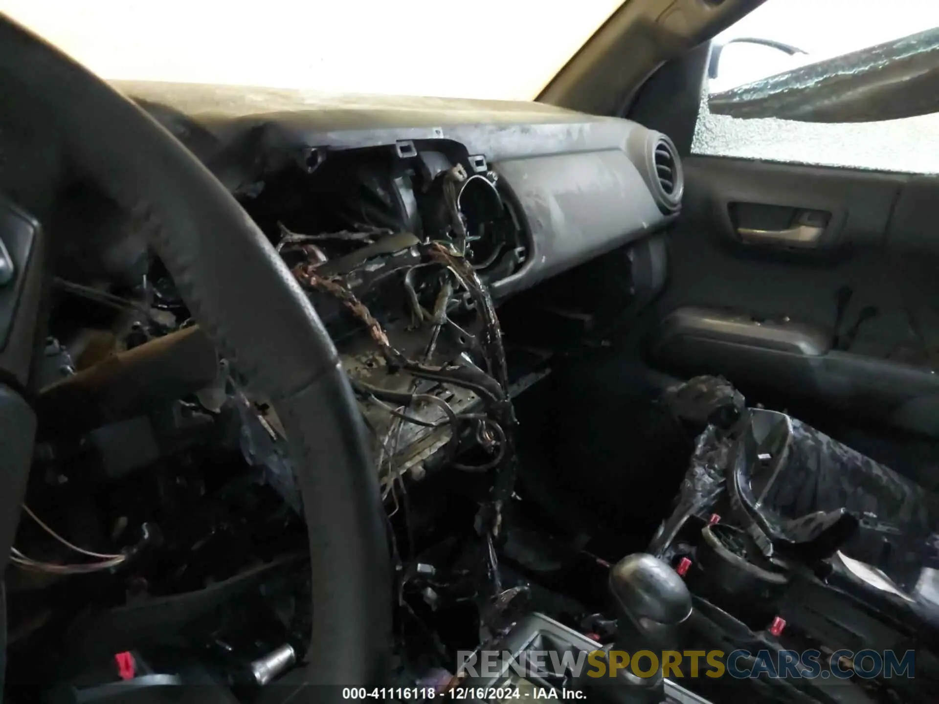 6 fotografías del automóvil dañado 3TMCZ5AN4MM411415 TOYOTA TACOMA 2021