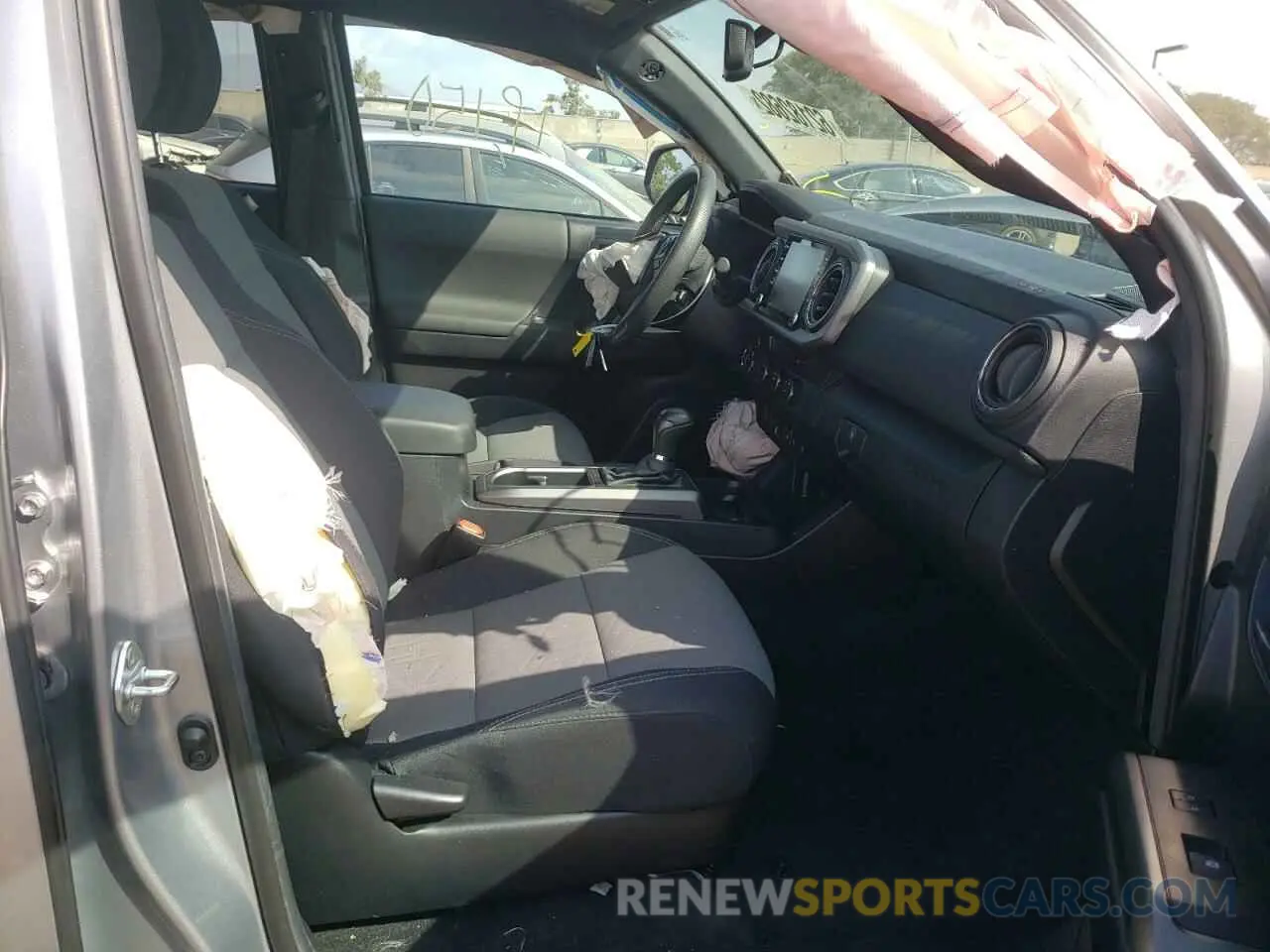 5 fotografías del automóvil dañado 3TMCZ5AN4MM426142 TOYOTA TACOMA 2021