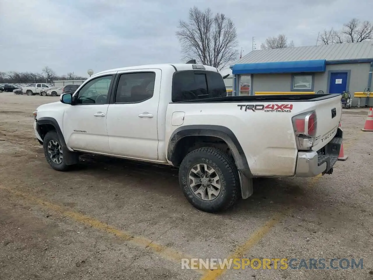 2 fotografías del automóvil dañado 3TMCZ5AN4MM431874 TOYOTA TACOMA 2021