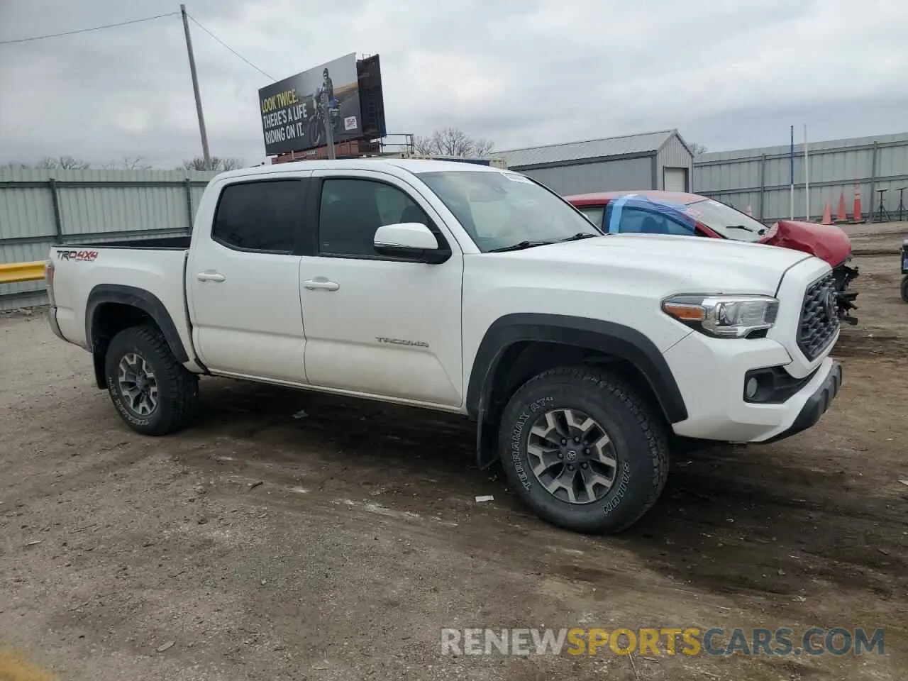 4 fotografías del automóvil dañado 3TMCZ5AN4MM431874 TOYOTA TACOMA 2021