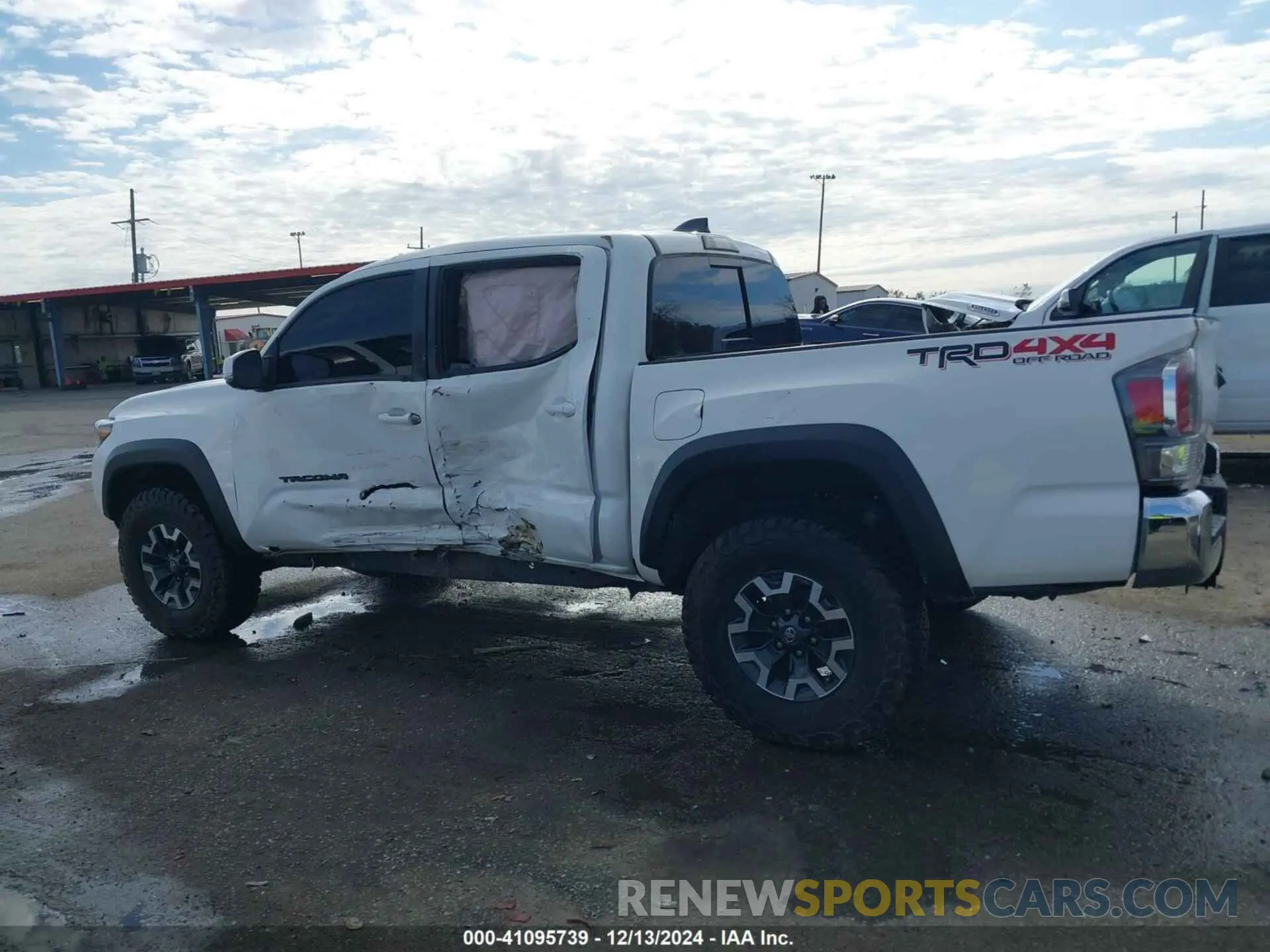 15 fotografías del automóvil dañado 3TMCZ5AN4MM442650 TOYOTA TACOMA 2021
