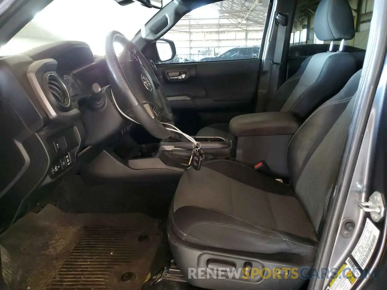 7 fotografías del automóvil dañado 3TMCZ5AN4MM451462 TOYOTA TACOMA 2021
