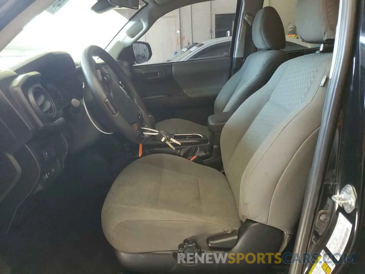 7 fotografías del automóvil dañado 3TMCZ5AN5MM391367 TOYOTA TACOMA 2021