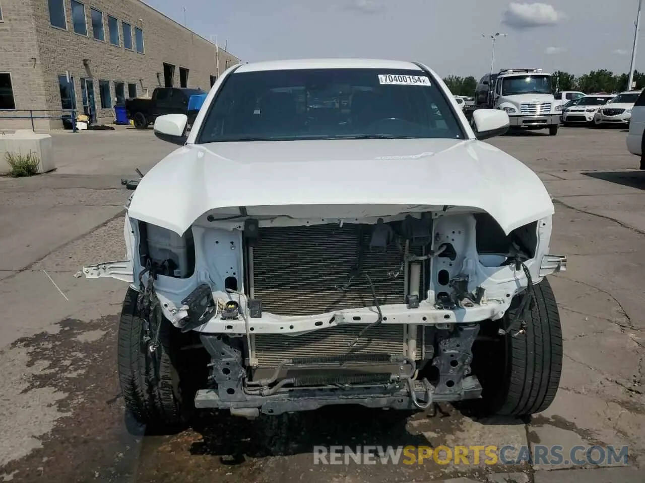 5 fotografías del automóvil dañado 3TMCZ5AN5MM419927 TOYOTA TACOMA 2021