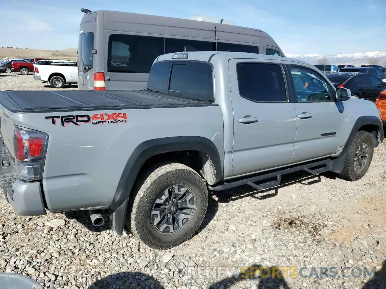 3 fotografías del automóvil dañado 3TMCZ5AN6MM371211 TOYOTA TACOMA 2021
