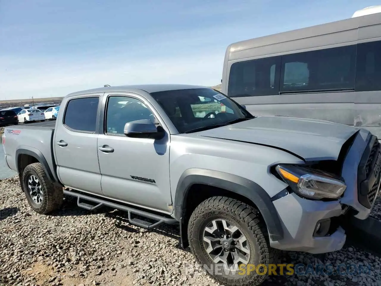 4 fotografías del automóvil dañado 3TMCZ5AN6MM371211 TOYOTA TACOMA 2021