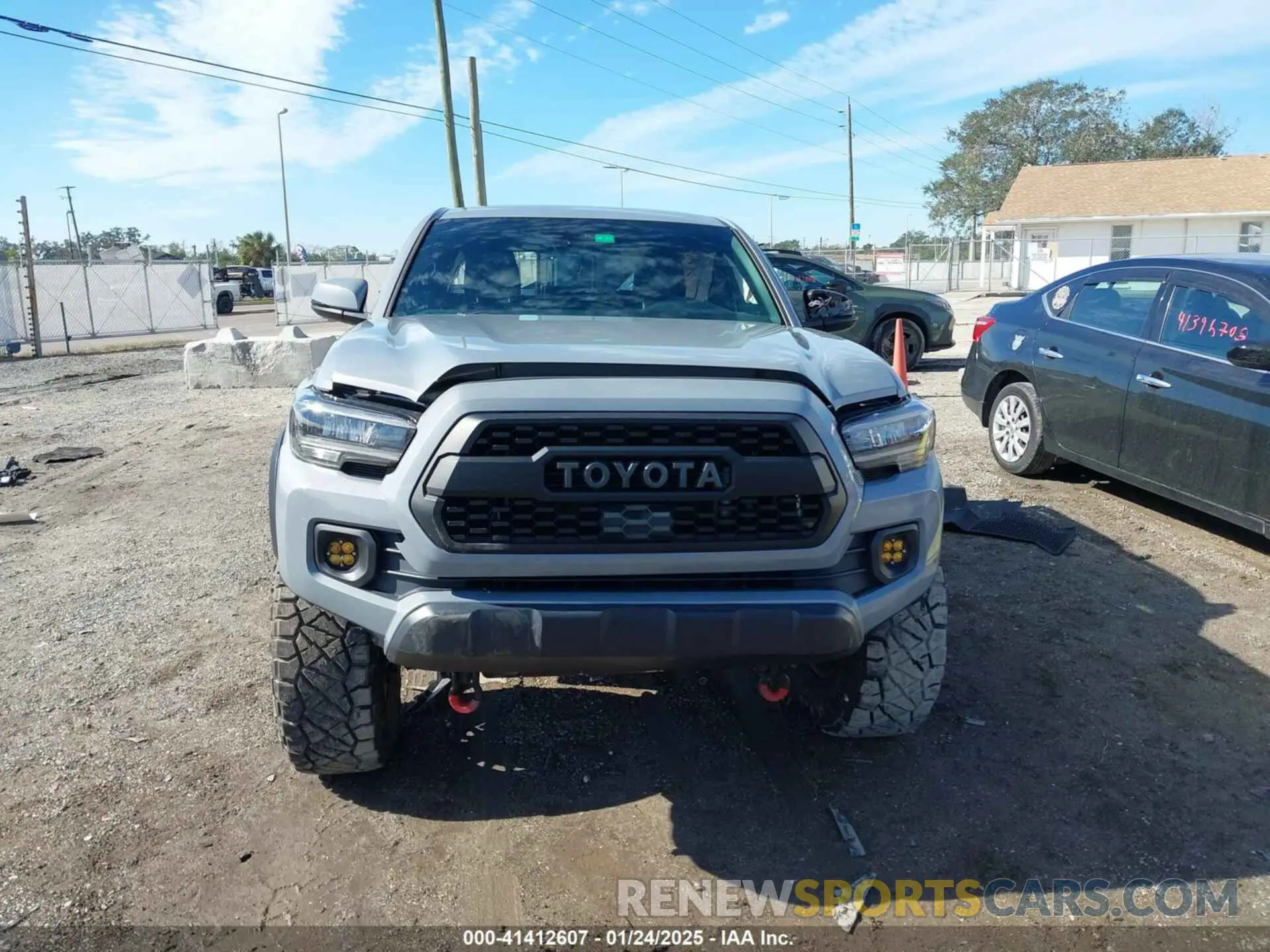 12 fotografías del automóvil dañado 3TMCZ5AN6MM373024 TOYOTA TACOMA 2021