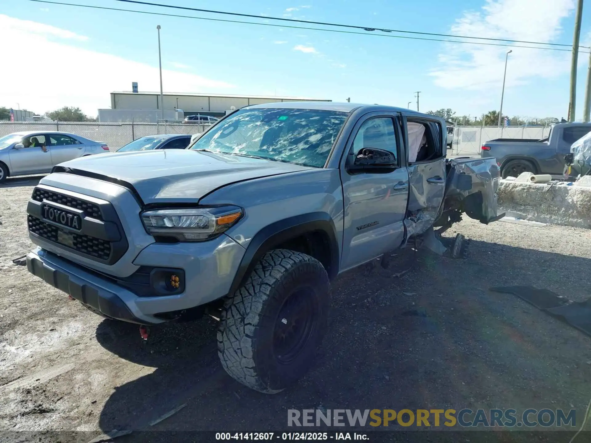 2 fotografías del automóvil dañado 3TMCZ5AN6MM373024 TOYOTA TACOMA 2021