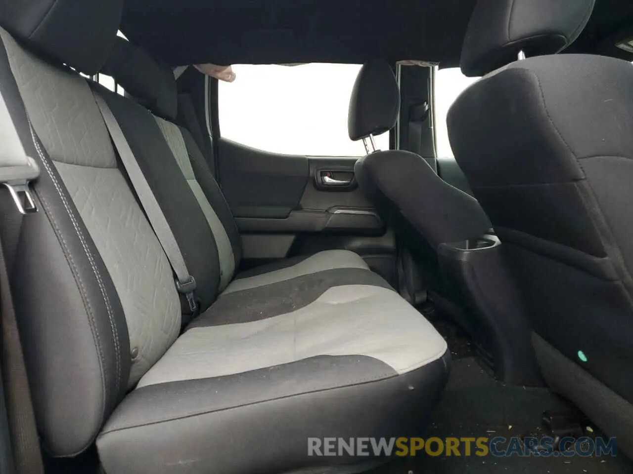 10 fotografías del automóvil dañado 3TMCZ5AN6MM386582 TOYOTA TACOMA 2021