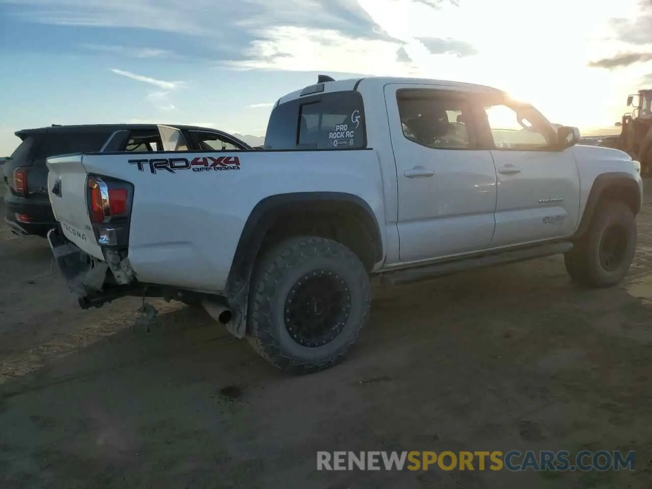 3 fotografías del automóvil dañado 3TMCZ5AN6MM391930 TOYOTA TACOMA 2021