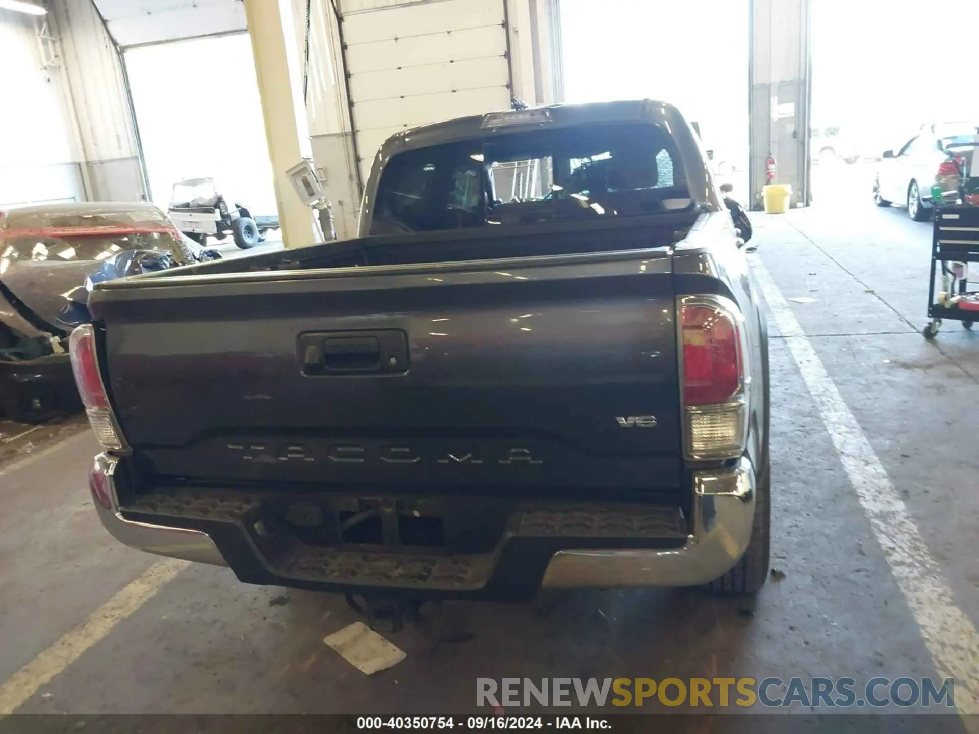 16 fotografías del automóvil dañado 3TMCZ5AN6MM397663 TOYOTA TACOMA 2021