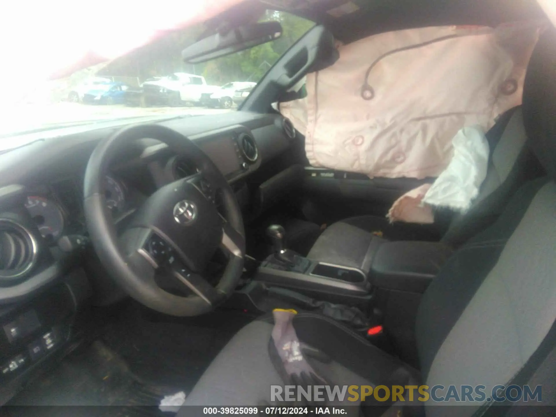 5 fotografías del automóvil dañado 3TMCZ5AN6MM437370 TOYOTA TACOMA 2021