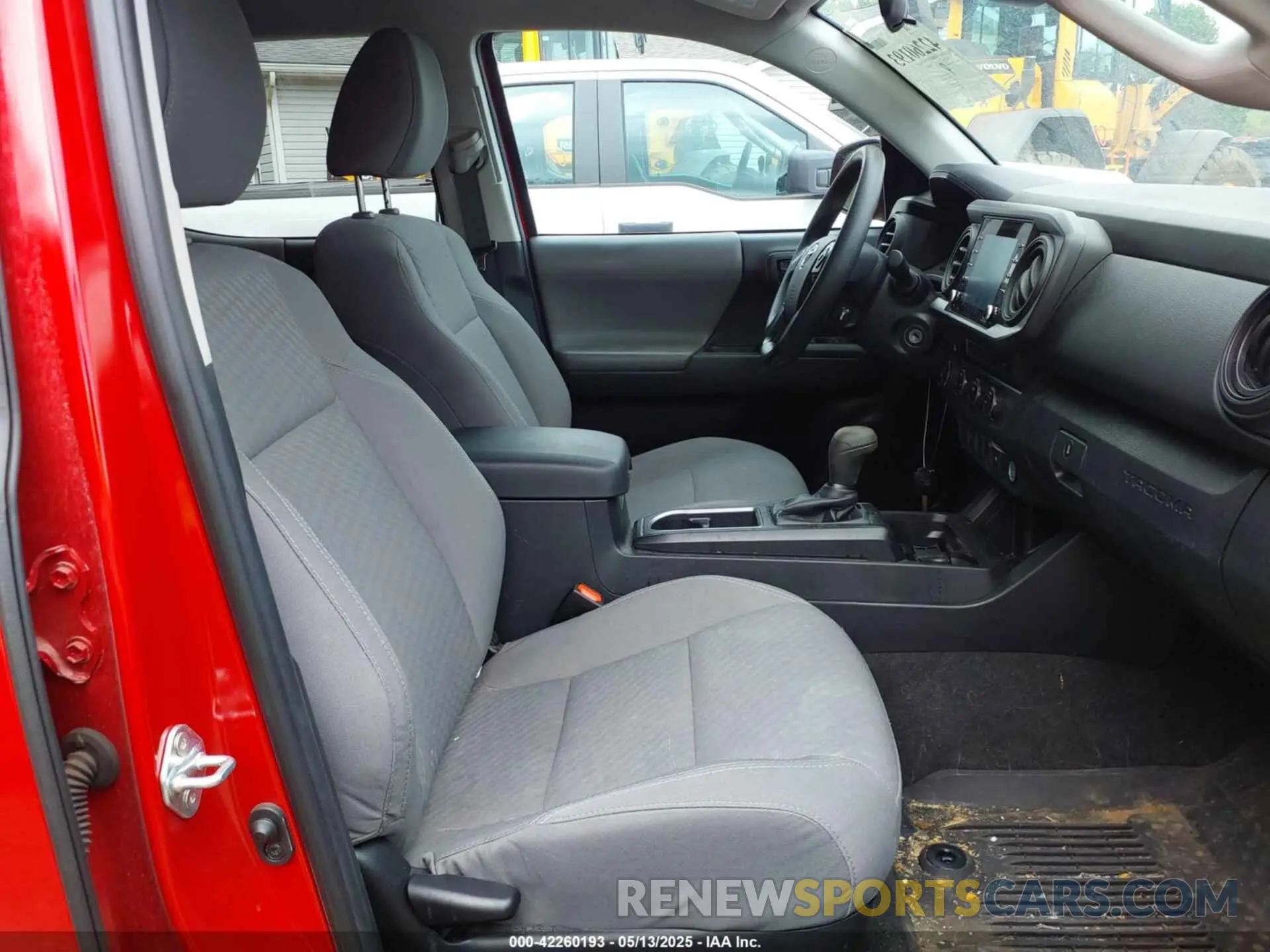 5 fotografías del automóvil dañado 3TMCZ5AN6MM444433 TOYOTA TACOMA 2021