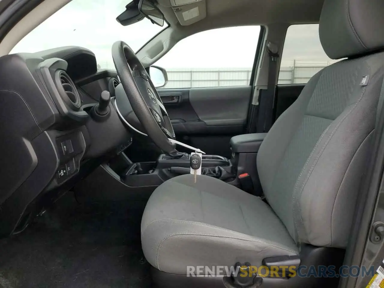 7 fotografías del automóvil dañado 3TMCZ5AN7MM370262 TOYOTA TACOMA 2021